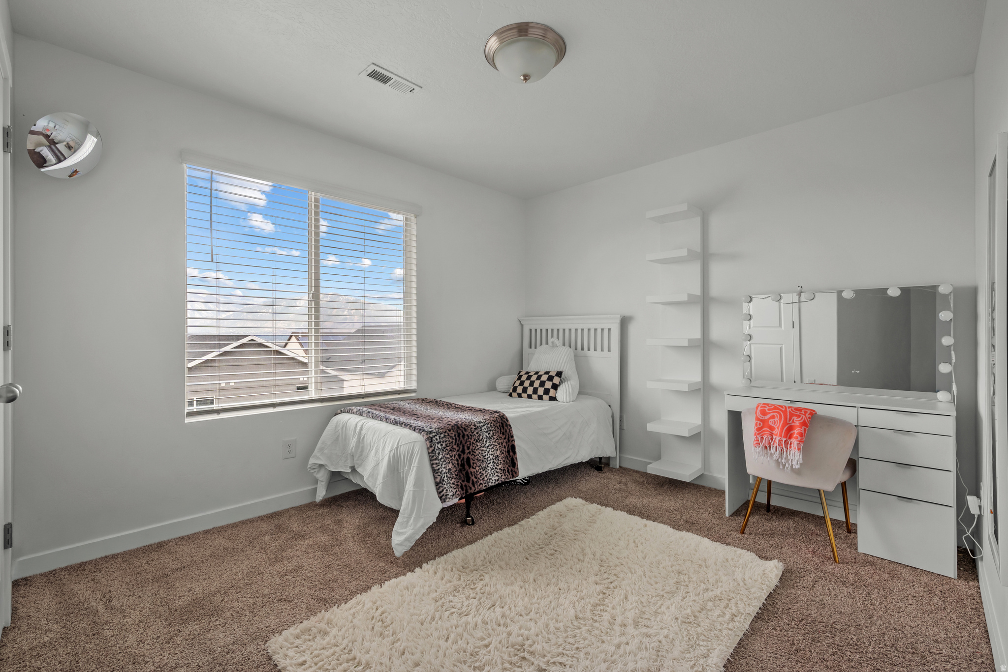 SOUTH HILLS - Residential