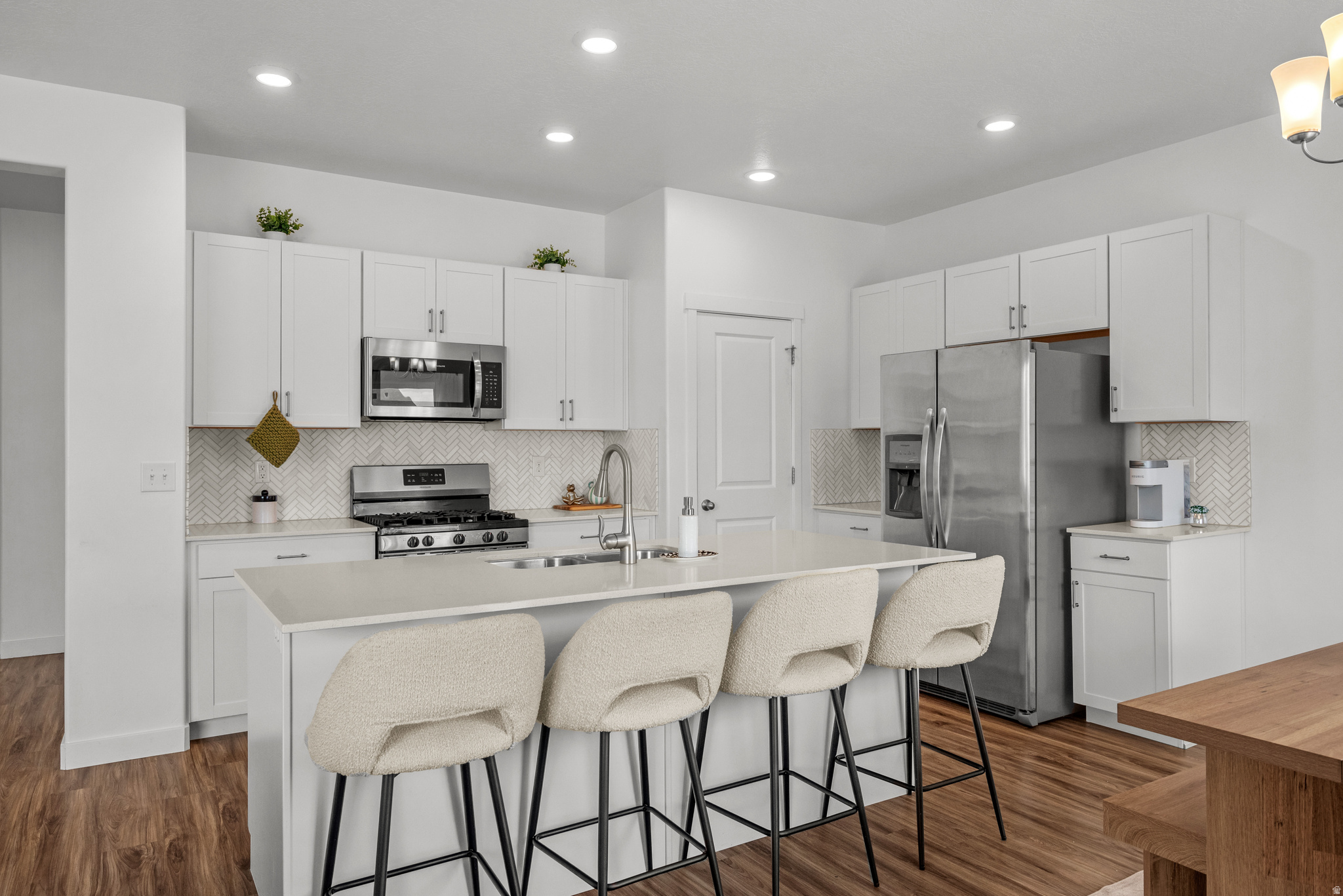 SOUTH HILLS - Residential