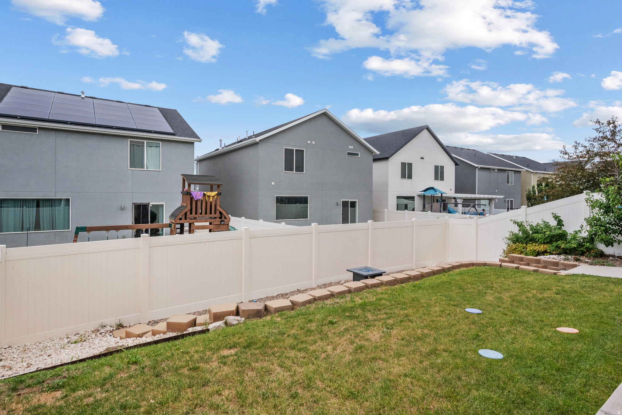 SOUTH HILLS - Residential
