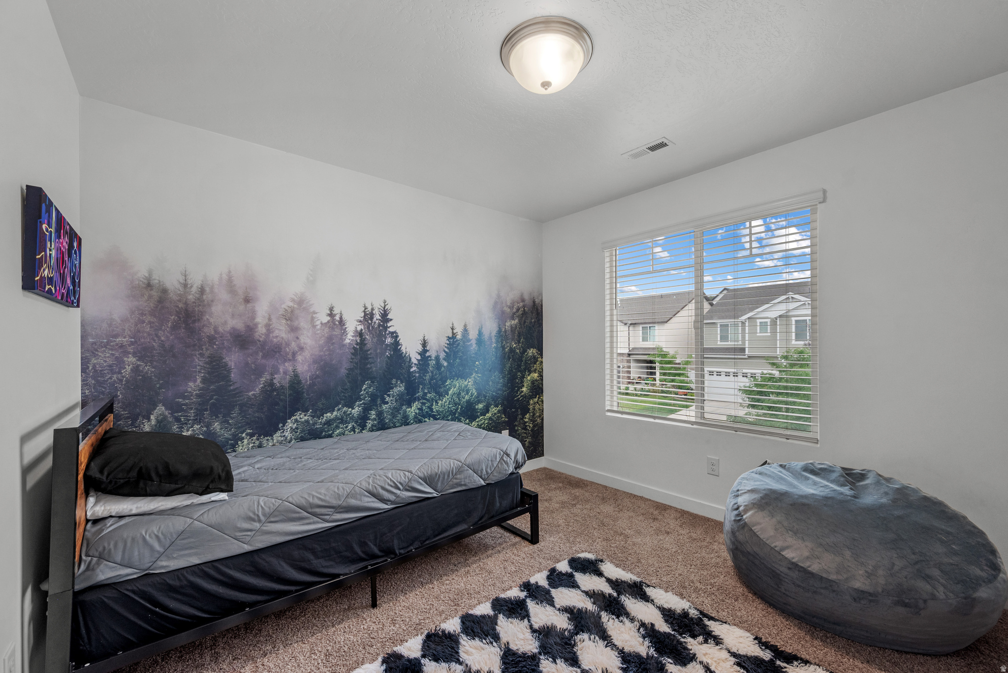 SOUTH HILLS - Residential