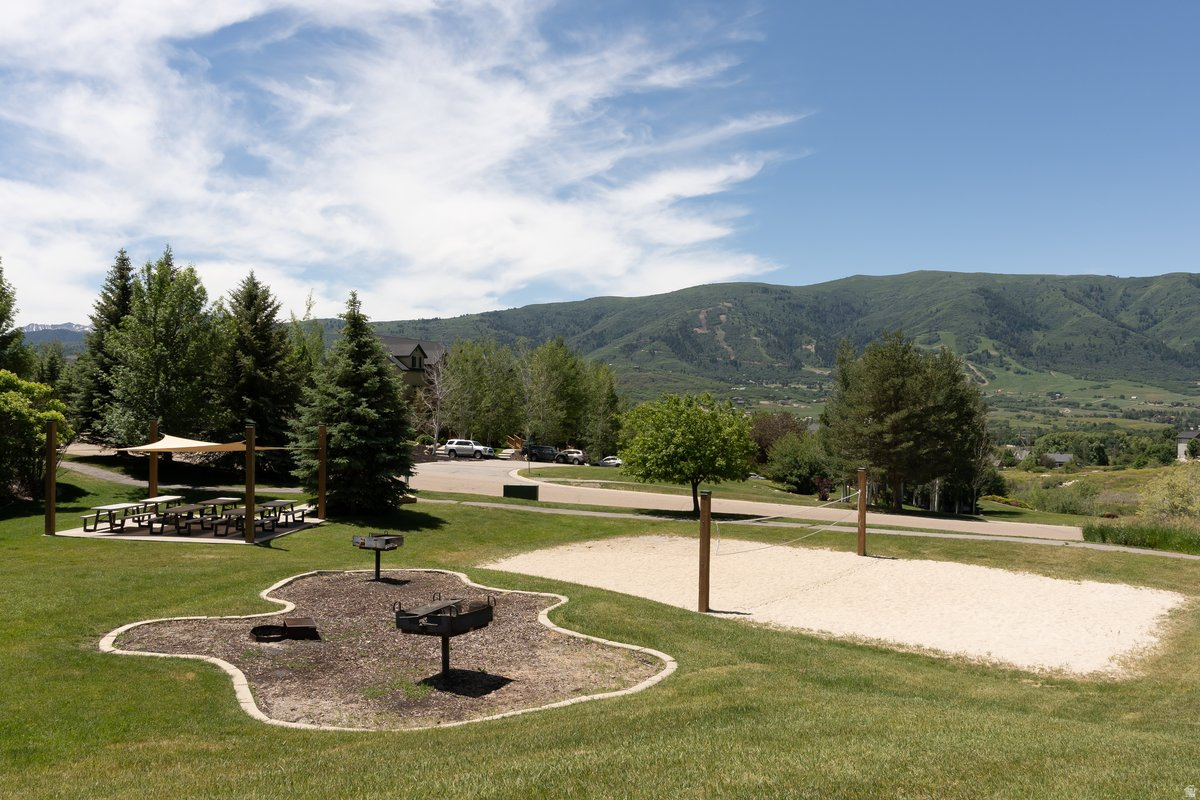 MOOSE HOLLOW - Residential