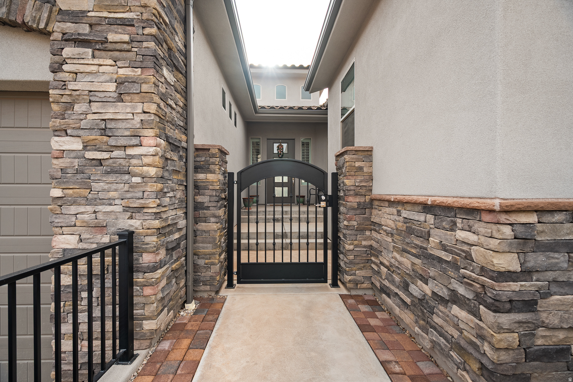 CASTLE ROCK 1 - Residential