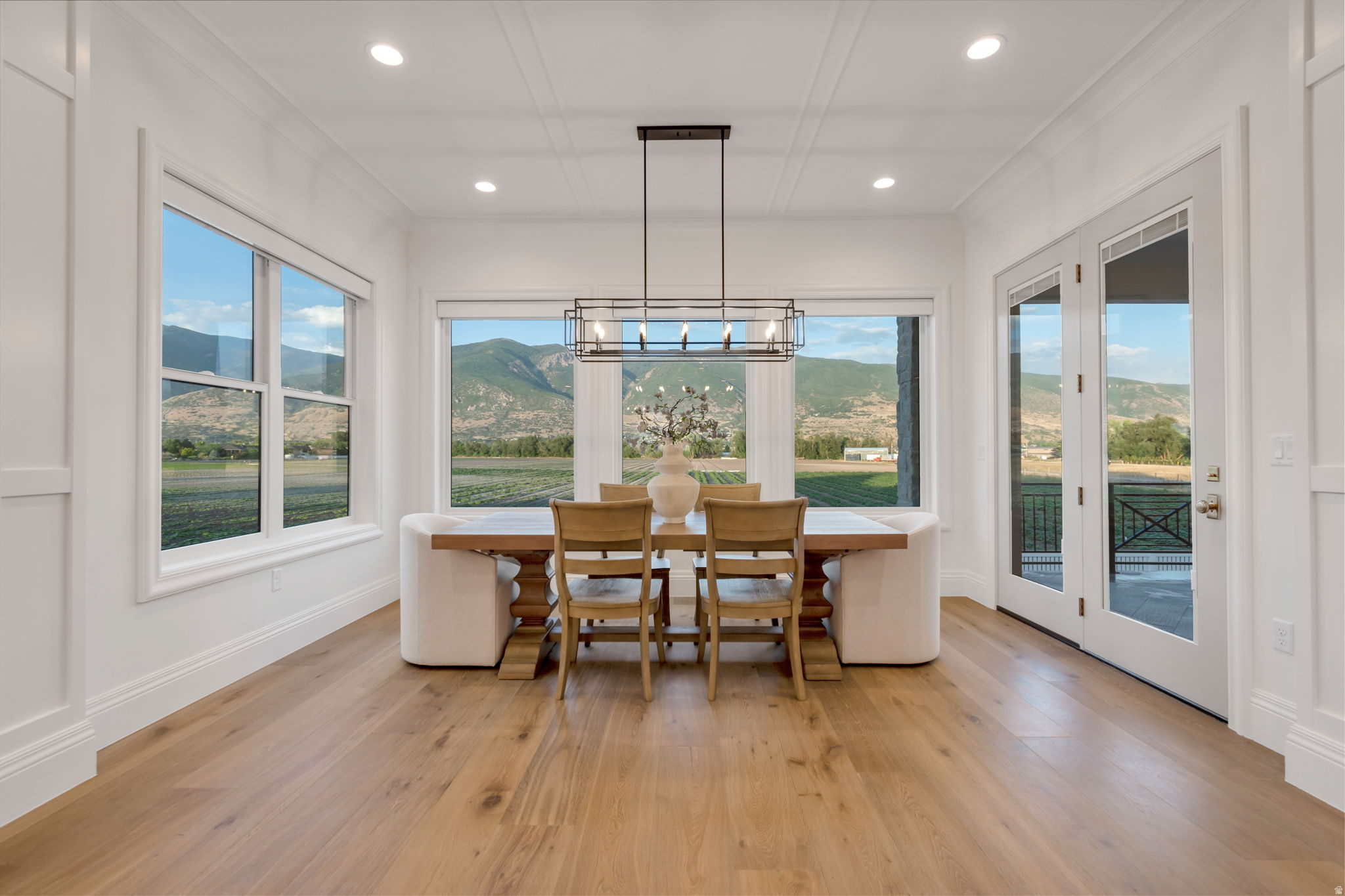 CHESTNUT FARMS - Residential