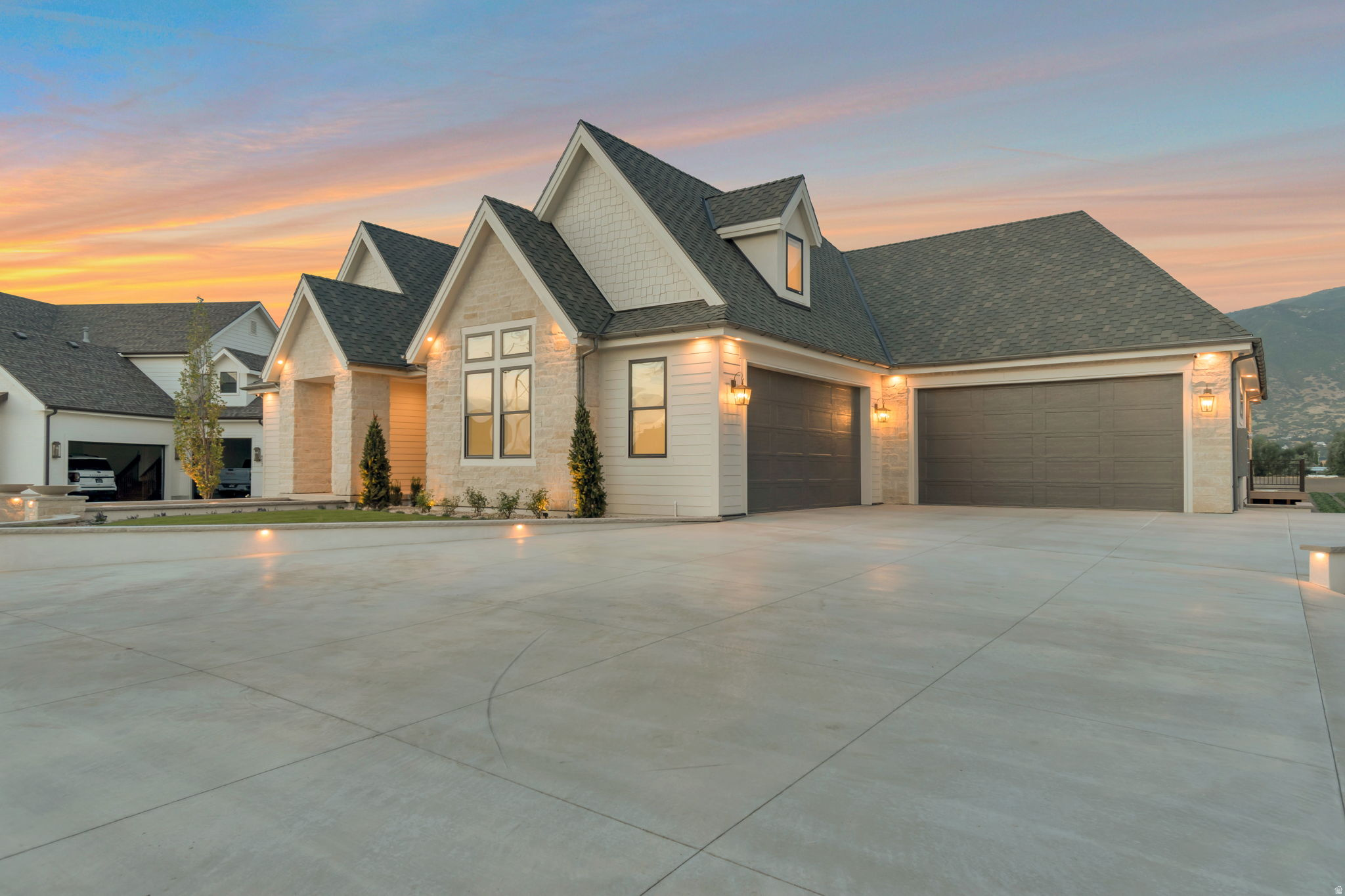 CHESTNUT FARMS - Residential