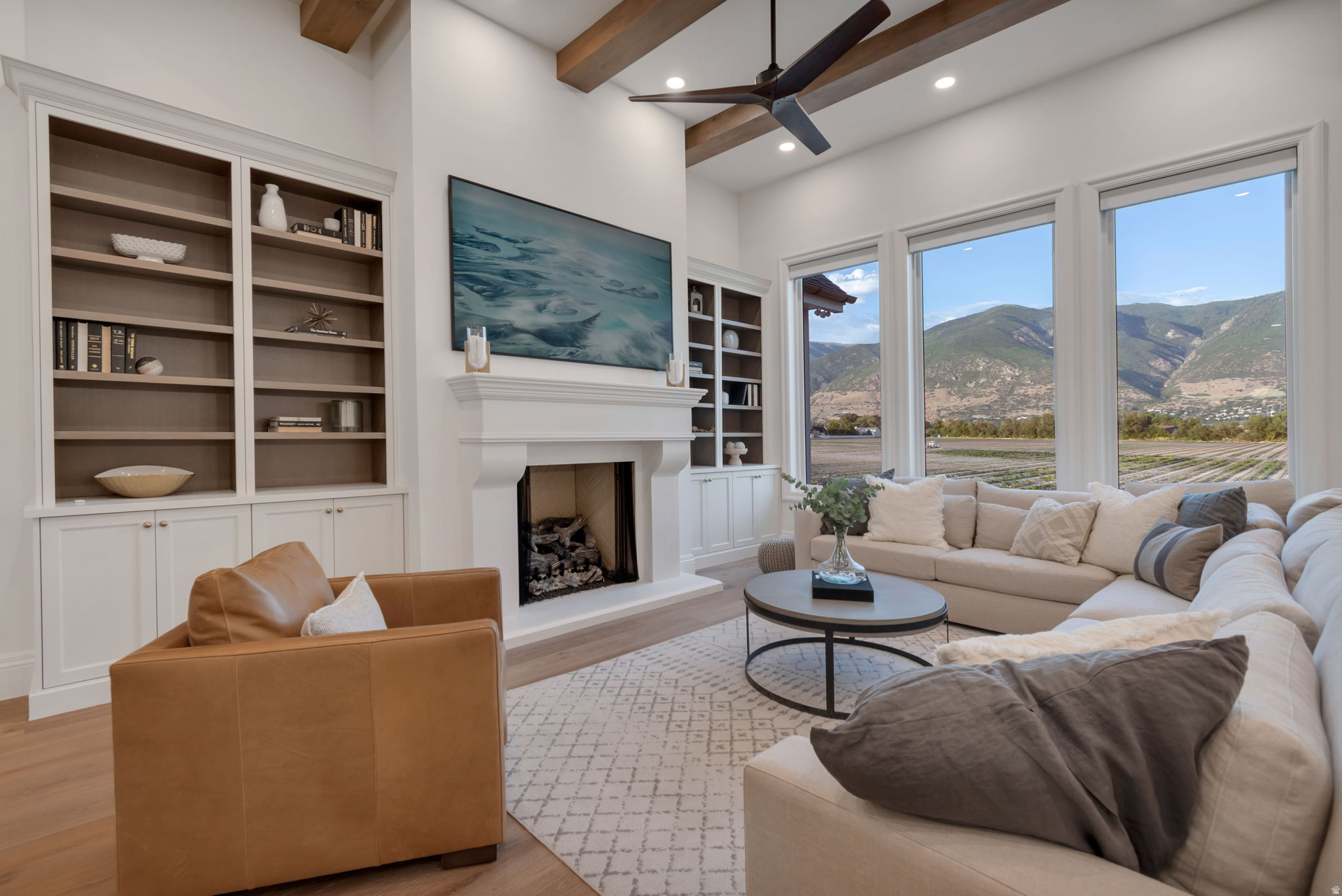 CHESTNUT FARMS - Residential