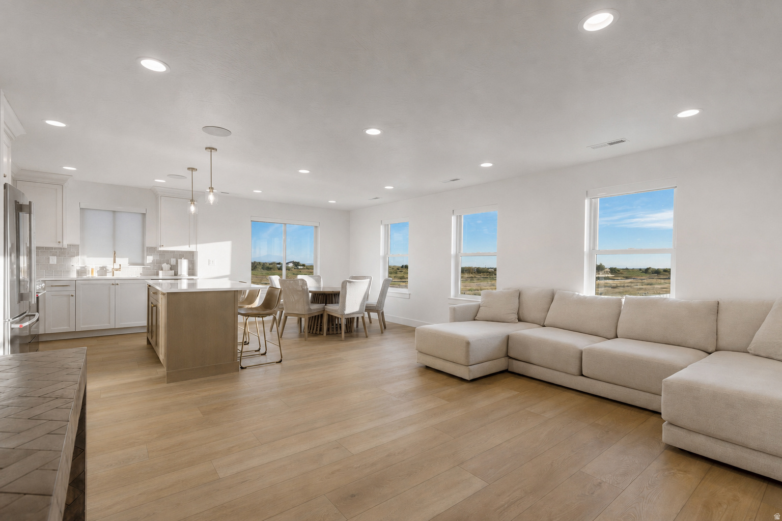 CHESTNUT FARMS - Residential