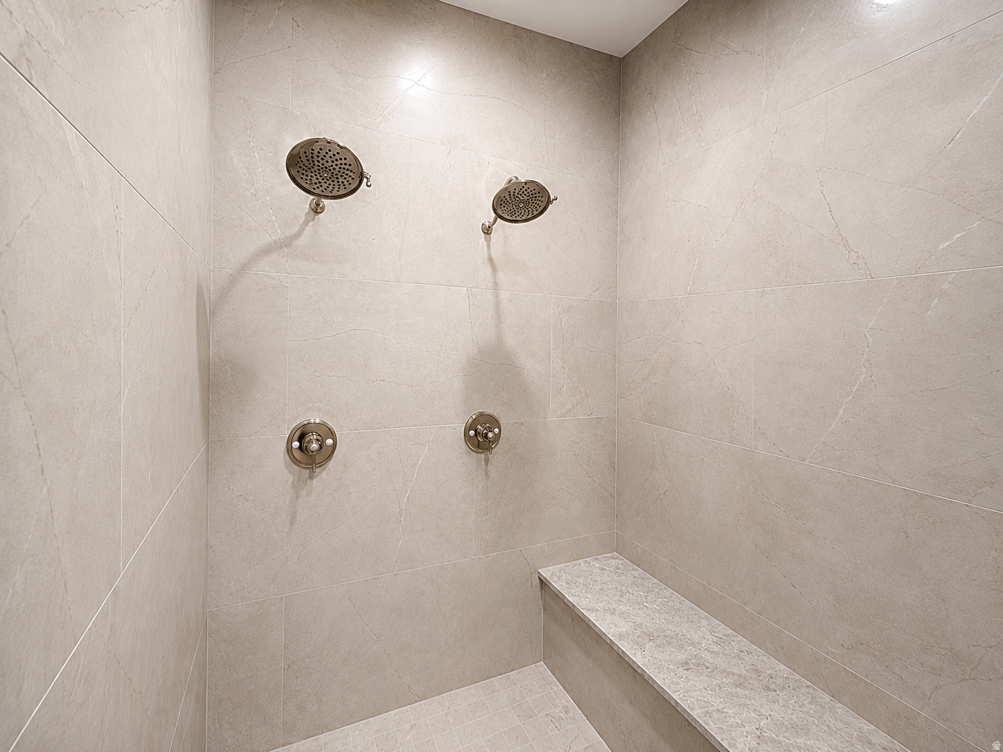 CHESTNUT FARMS - Residential