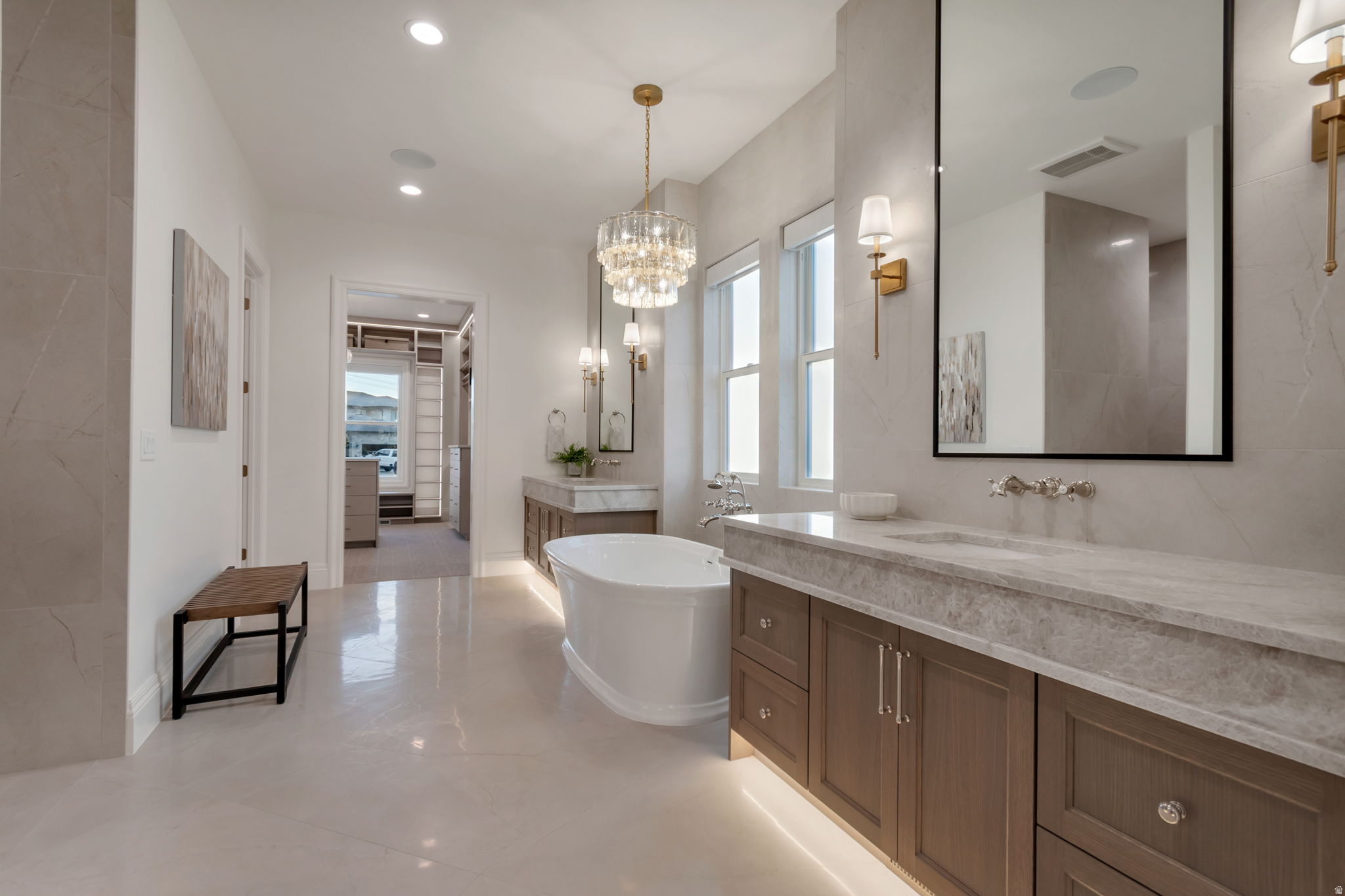 CHESTNUT FARMS - Residential