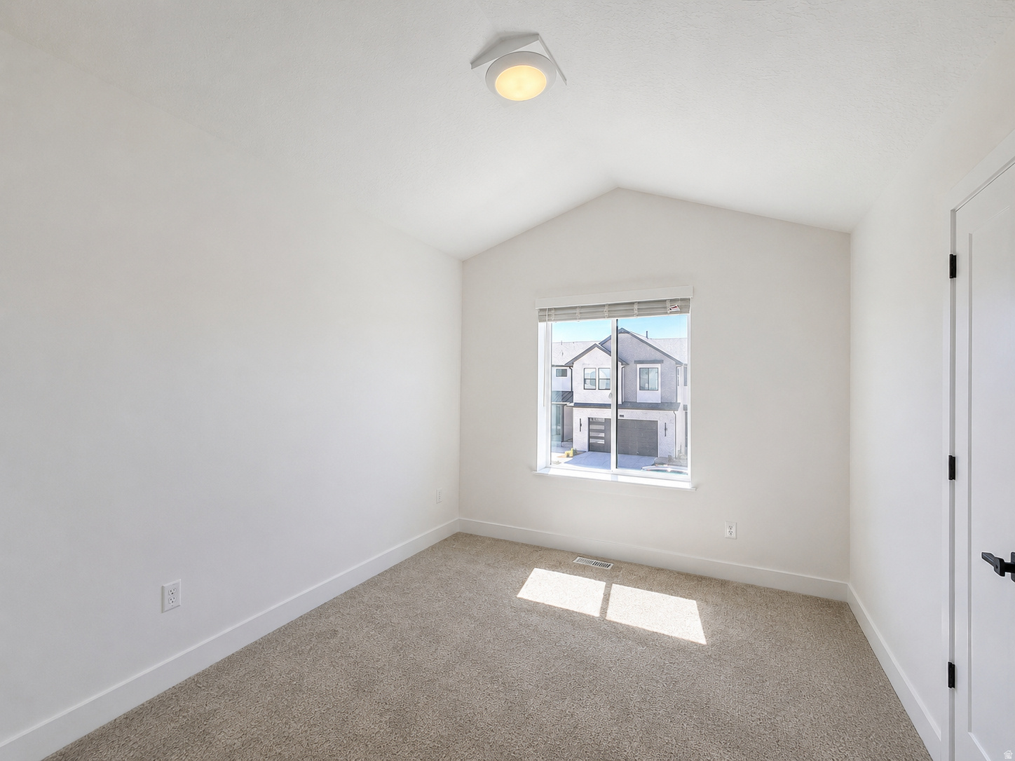 TRAILSIDE RESERVE - Residential