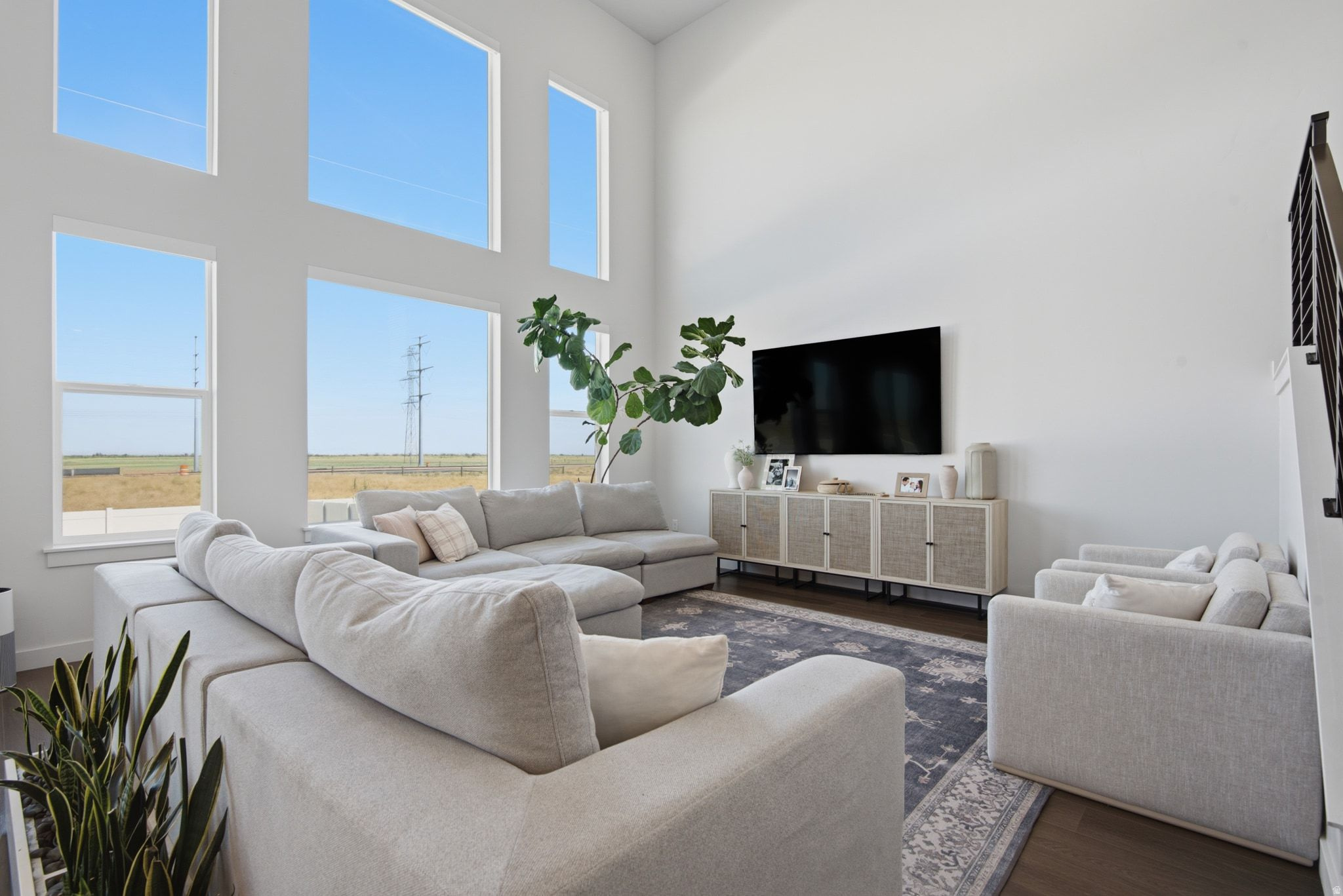 SHAMROCK VILLAGE - Residential