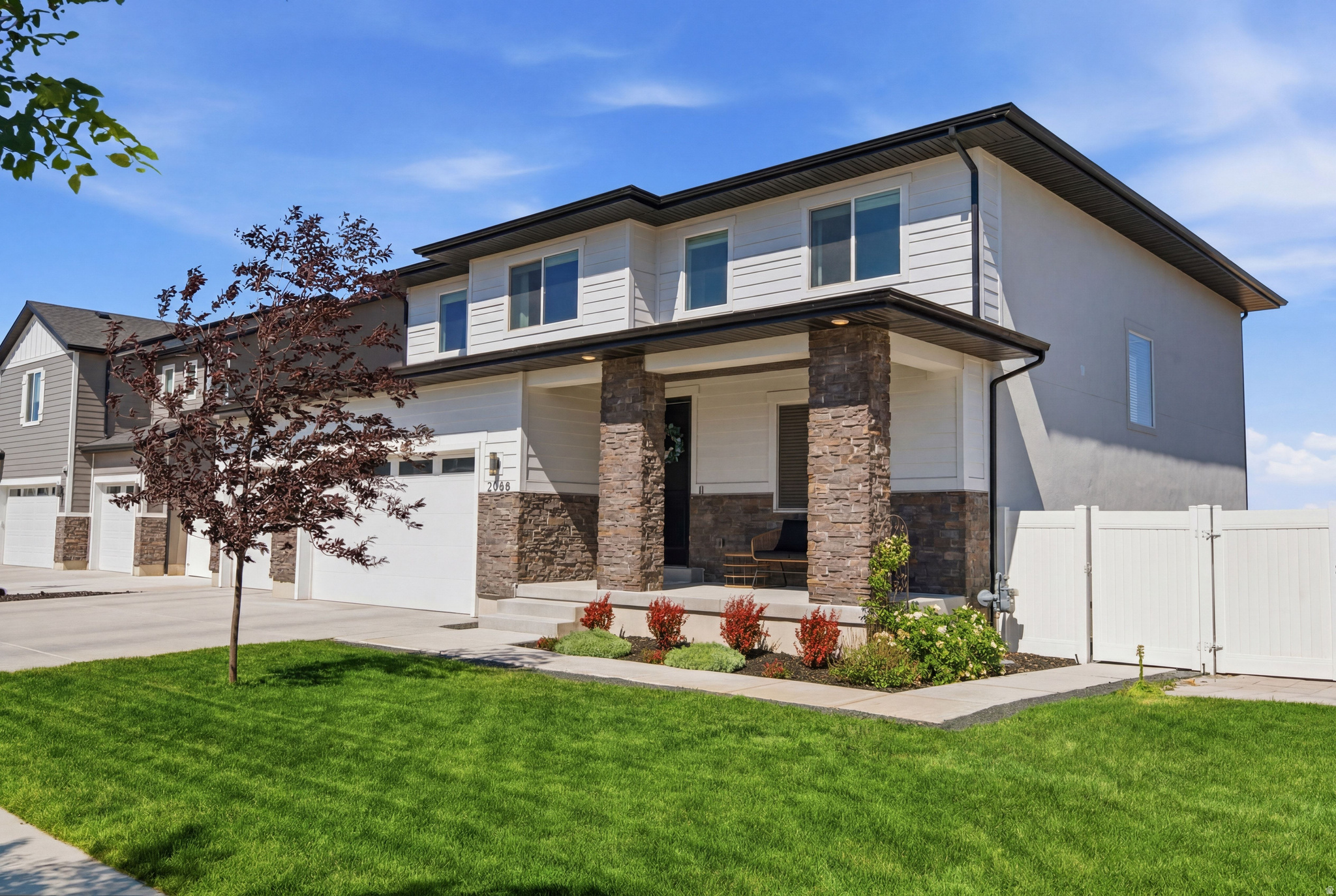 SHAMROCK VILLAGE - Residential