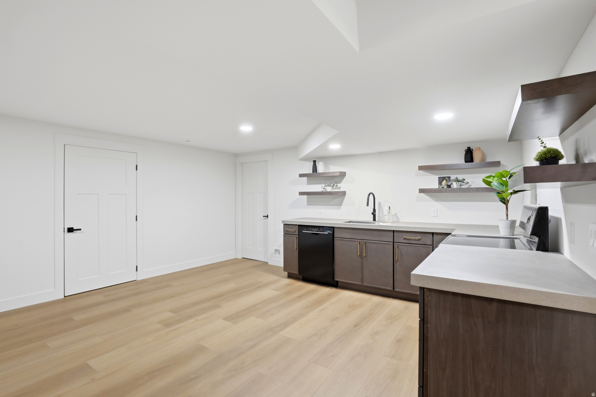 WALDEN RIDGE - Residential
