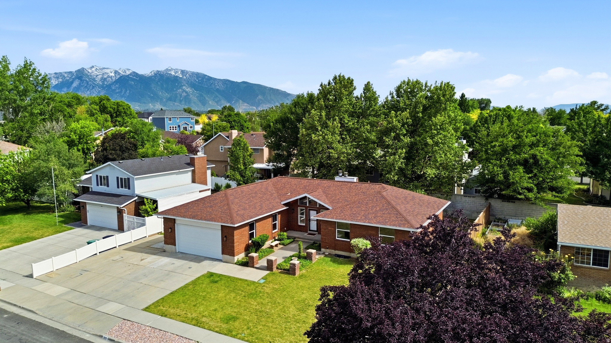 WALDEN RIDGE - Residential