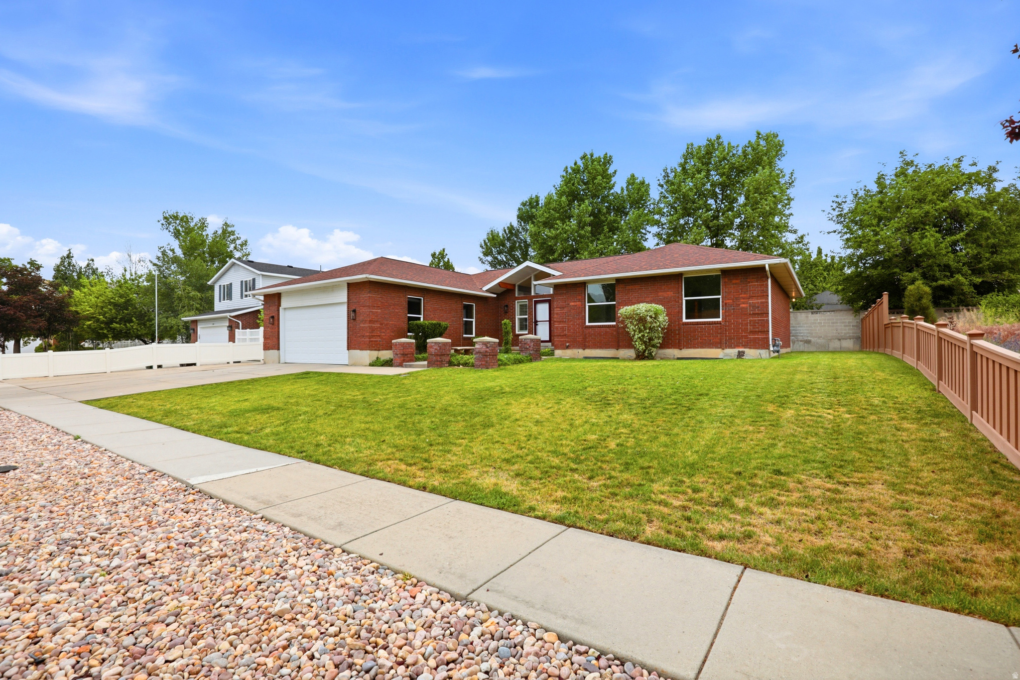 WALDEN RIDGE - Residential