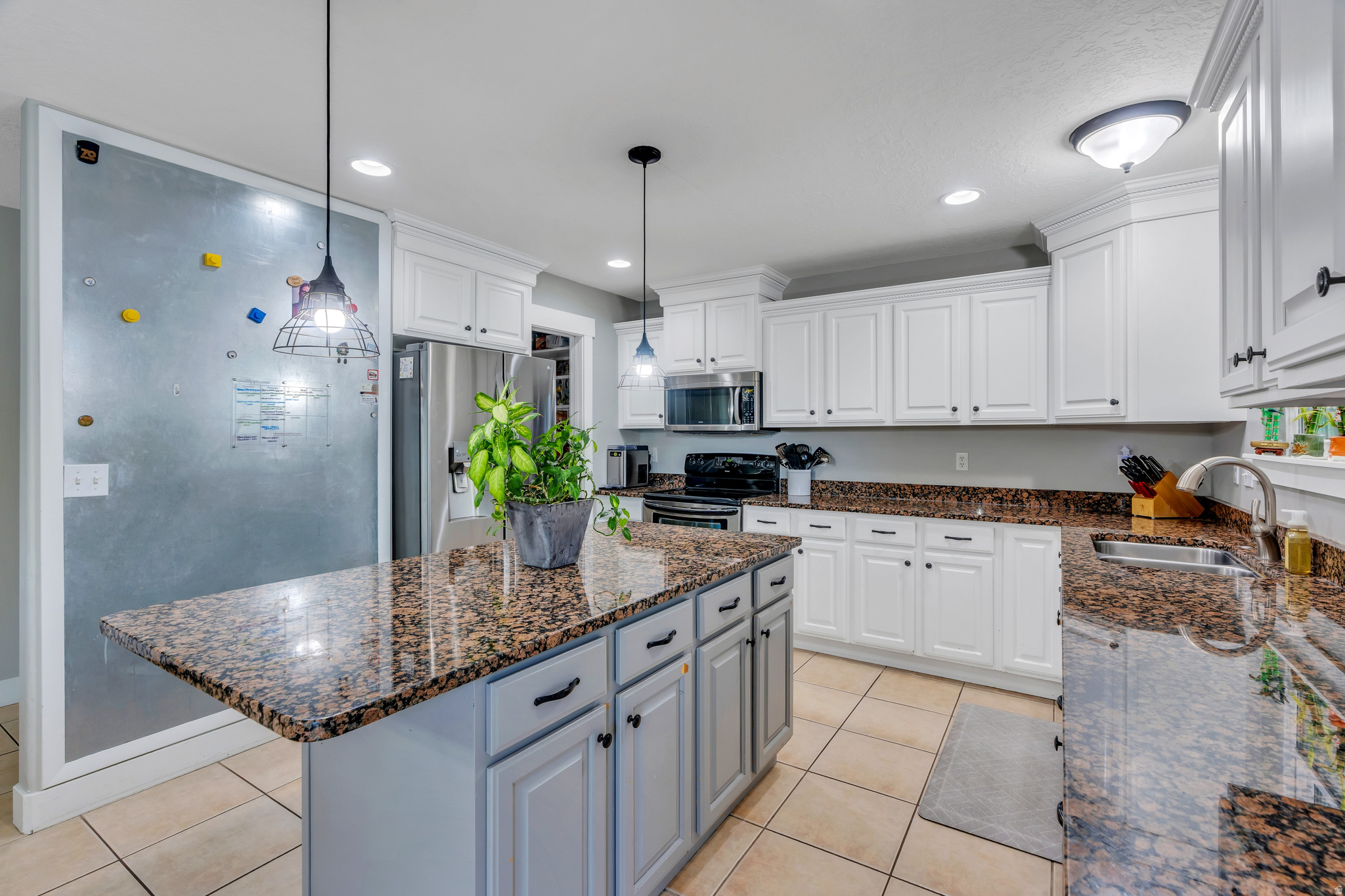 PLUM TREE LANE - Residential
