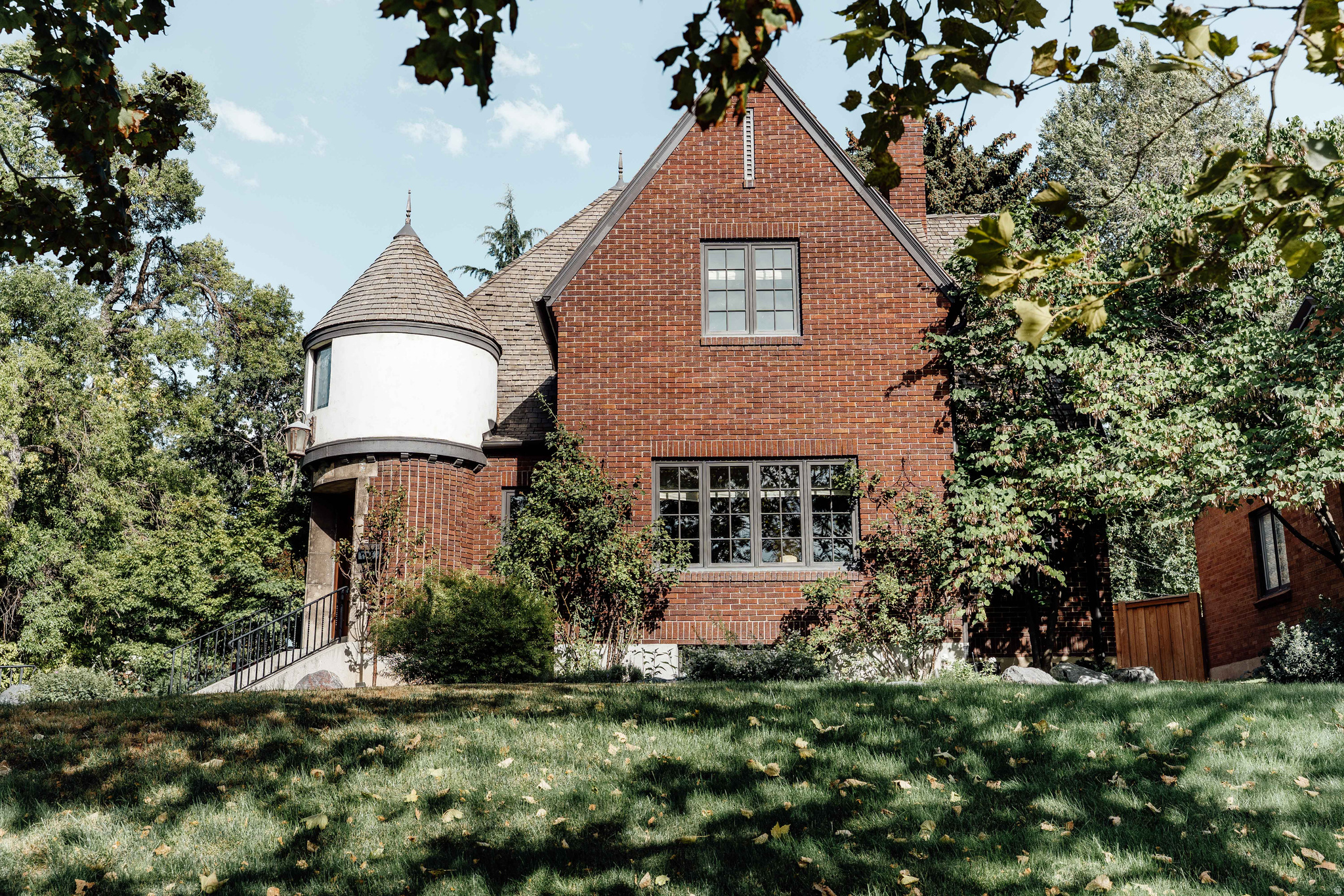 HARVARD/YALE - Residential
