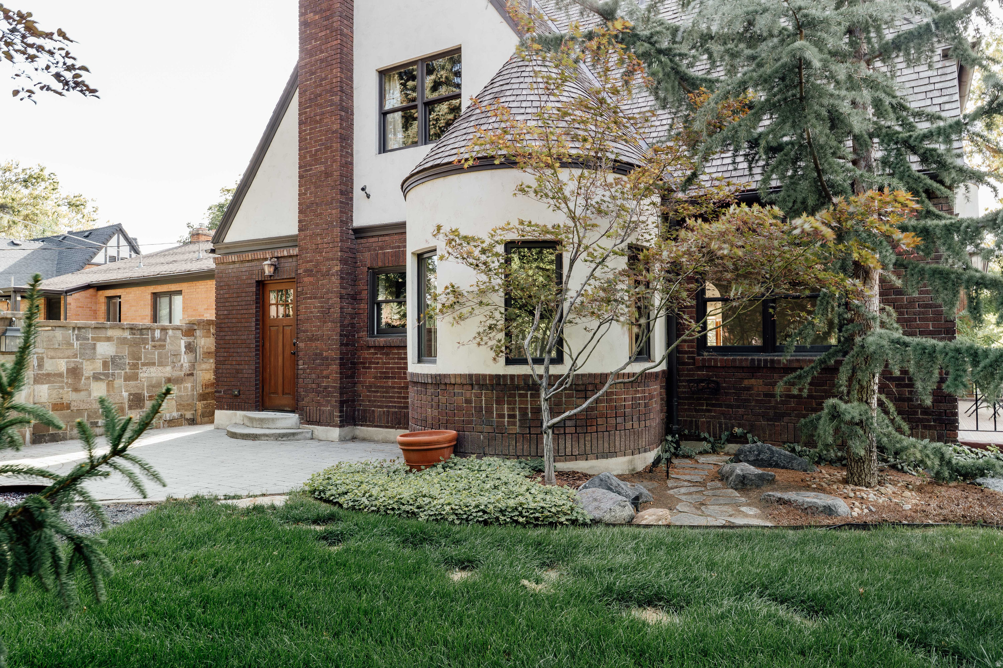 HARVARD/YALE - Residential