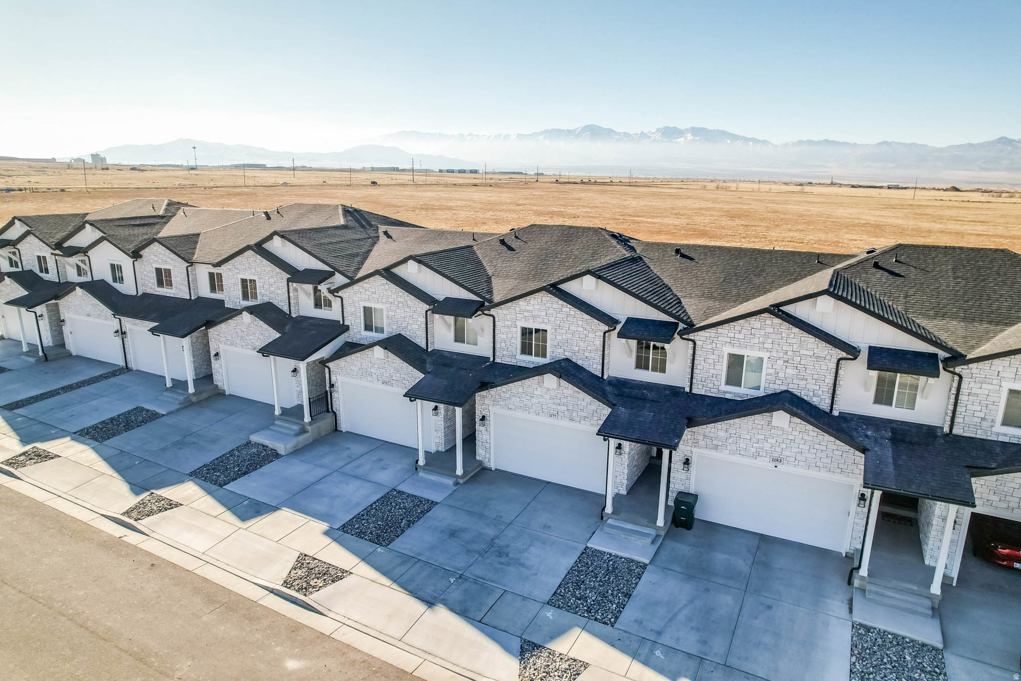 LEXINGTON TOWN HOMES - Residential