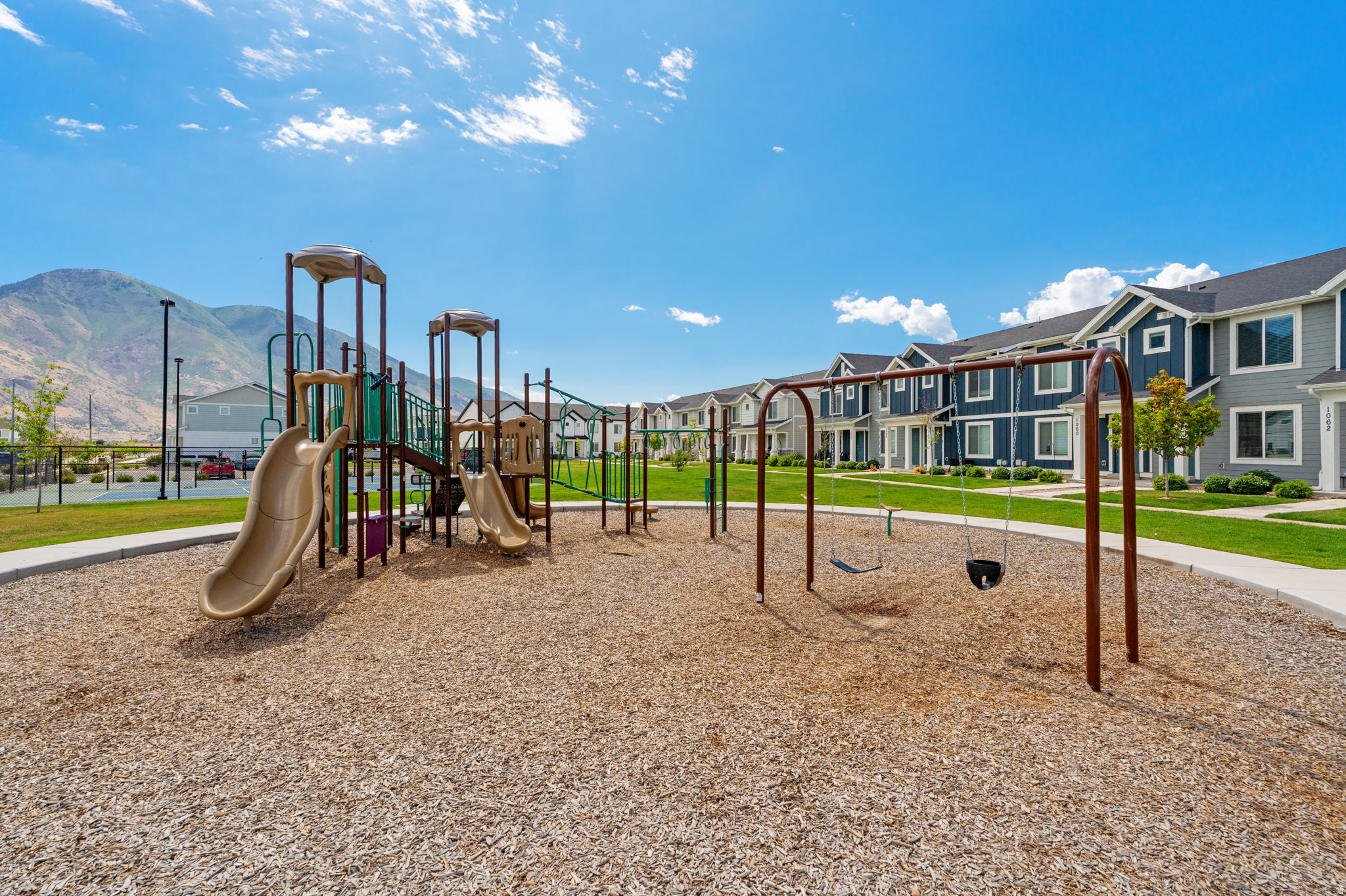 OSPREY TOWNHOMES - Residential