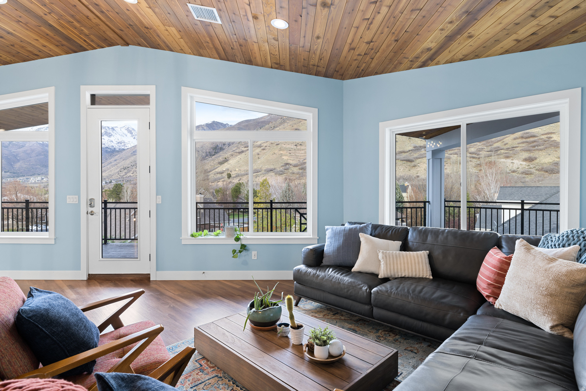 EAST MOUNTAIN ESTATES - Residential