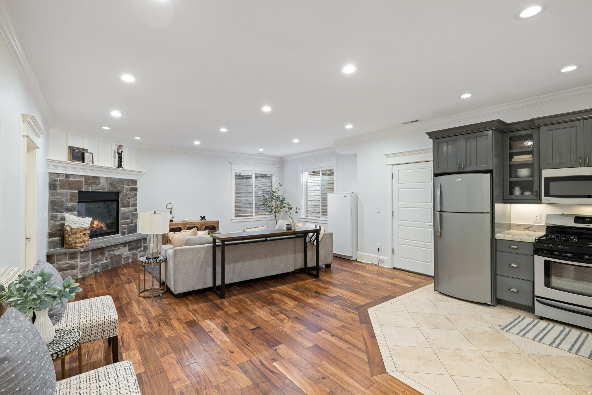 EAST MOUNTAIN ESTATES - Residential