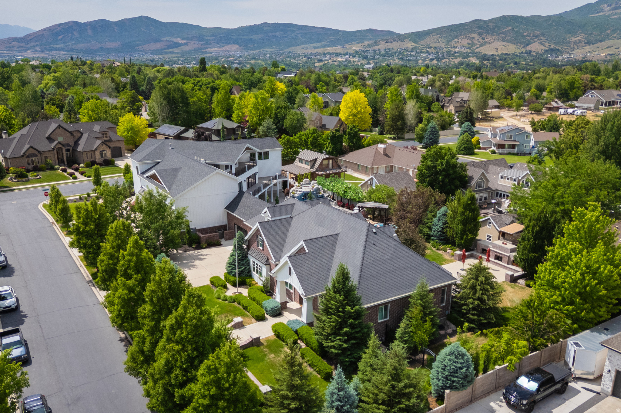 EAST MOUNTAIN ESTATES - Residential