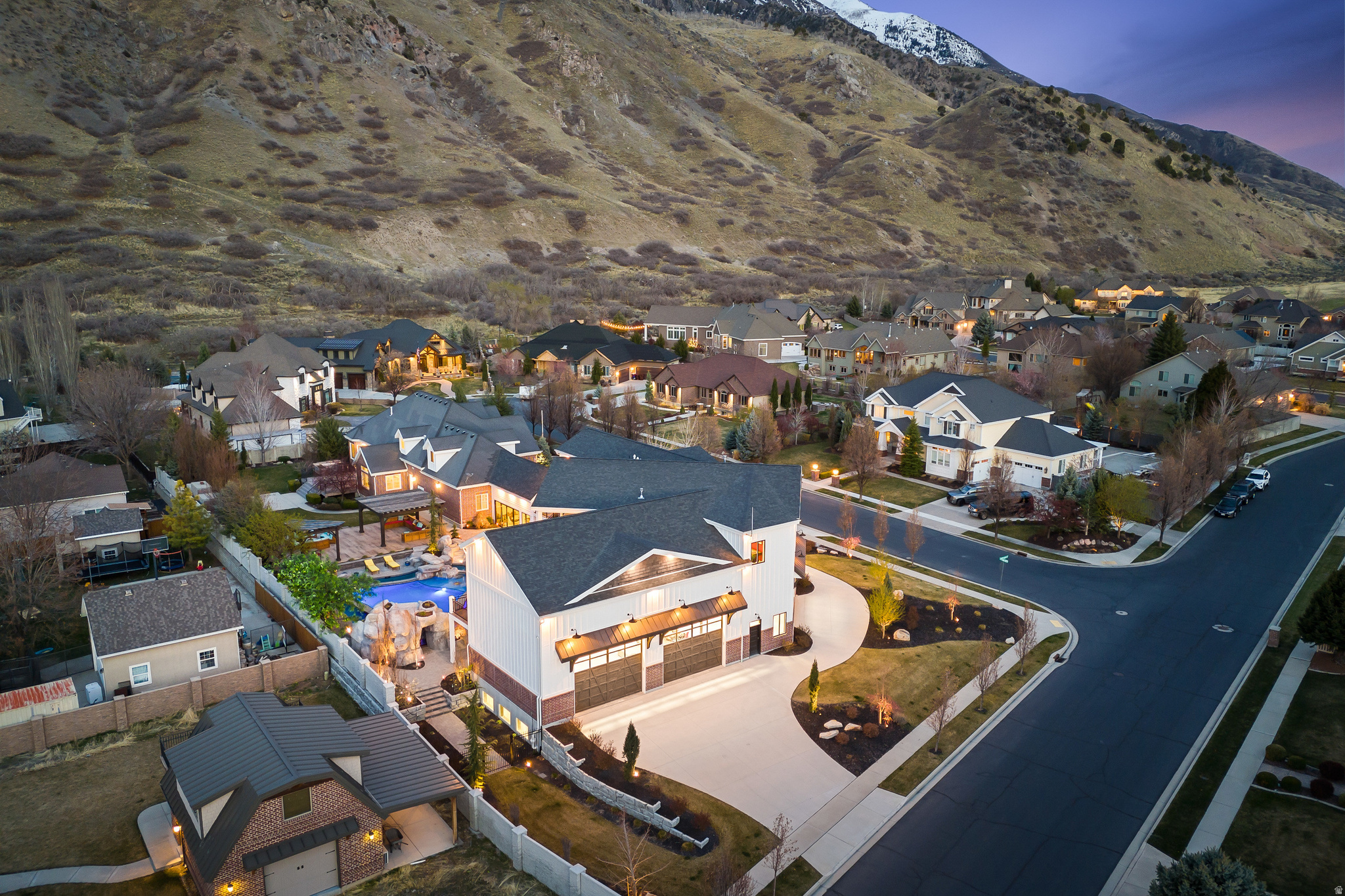 EAST MOUNTAIN ESTATES - Residential