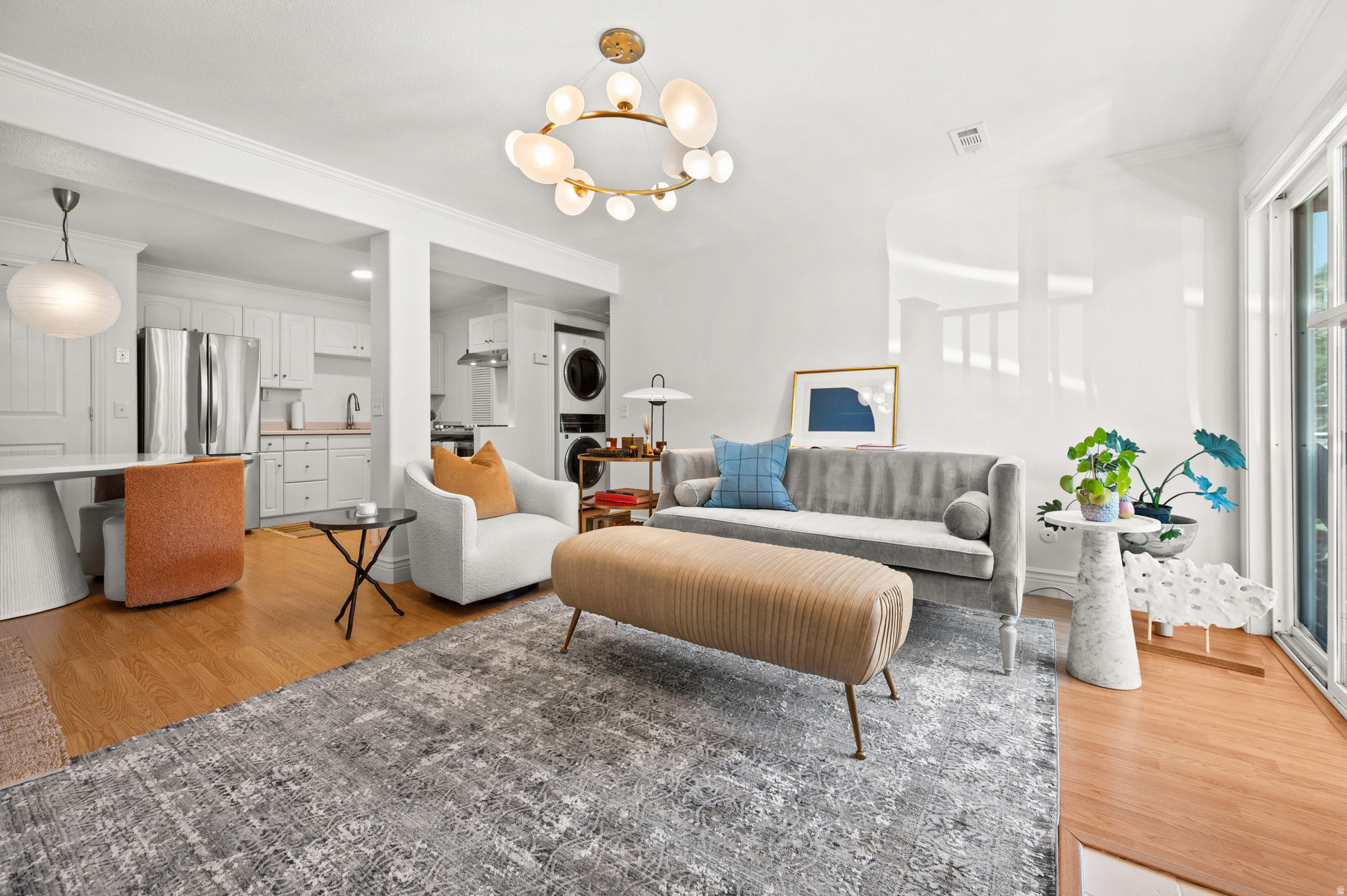 CREEKSIDE - Residential