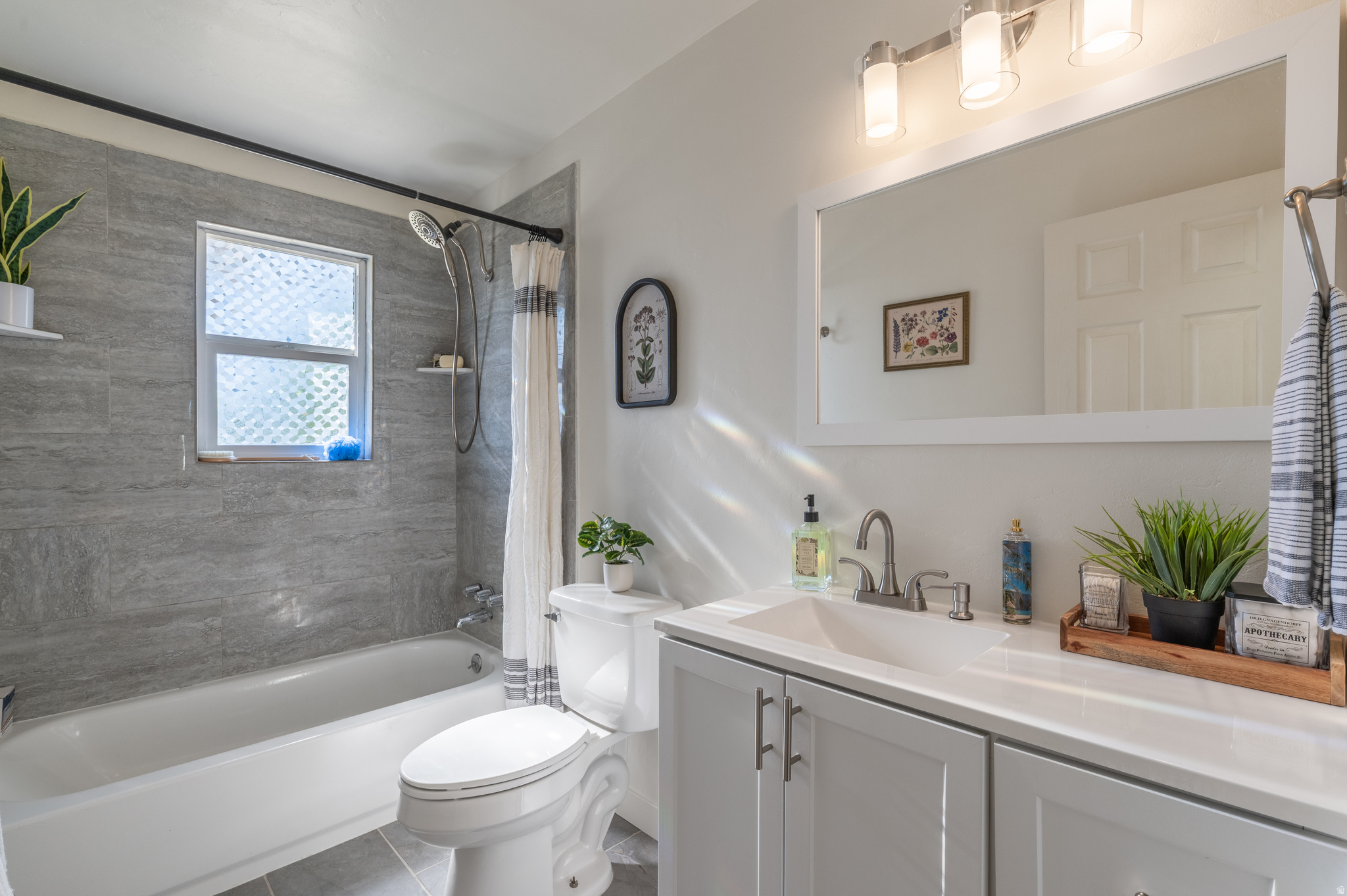 SOUTHRIDGE - Residential