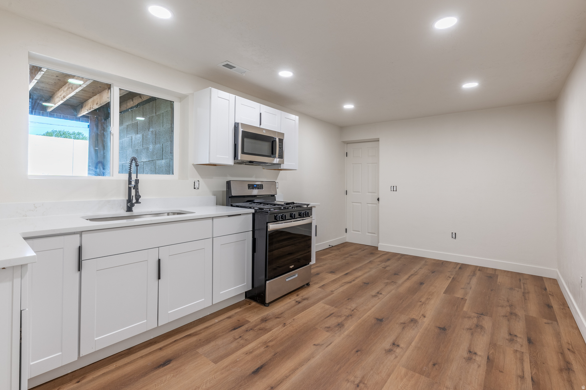 SOUTHRIDGE - Residential