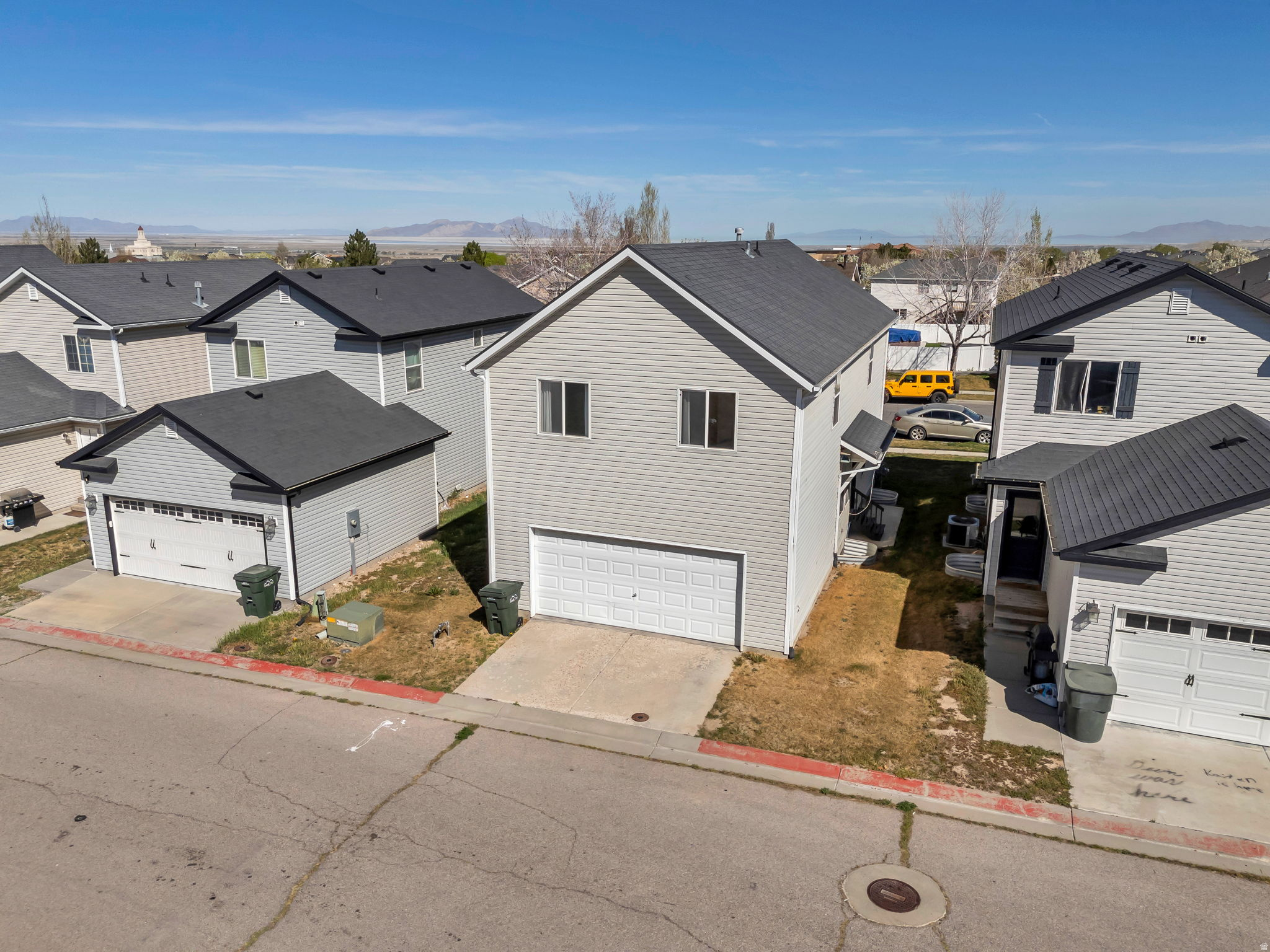 OVERLAKE - Residential