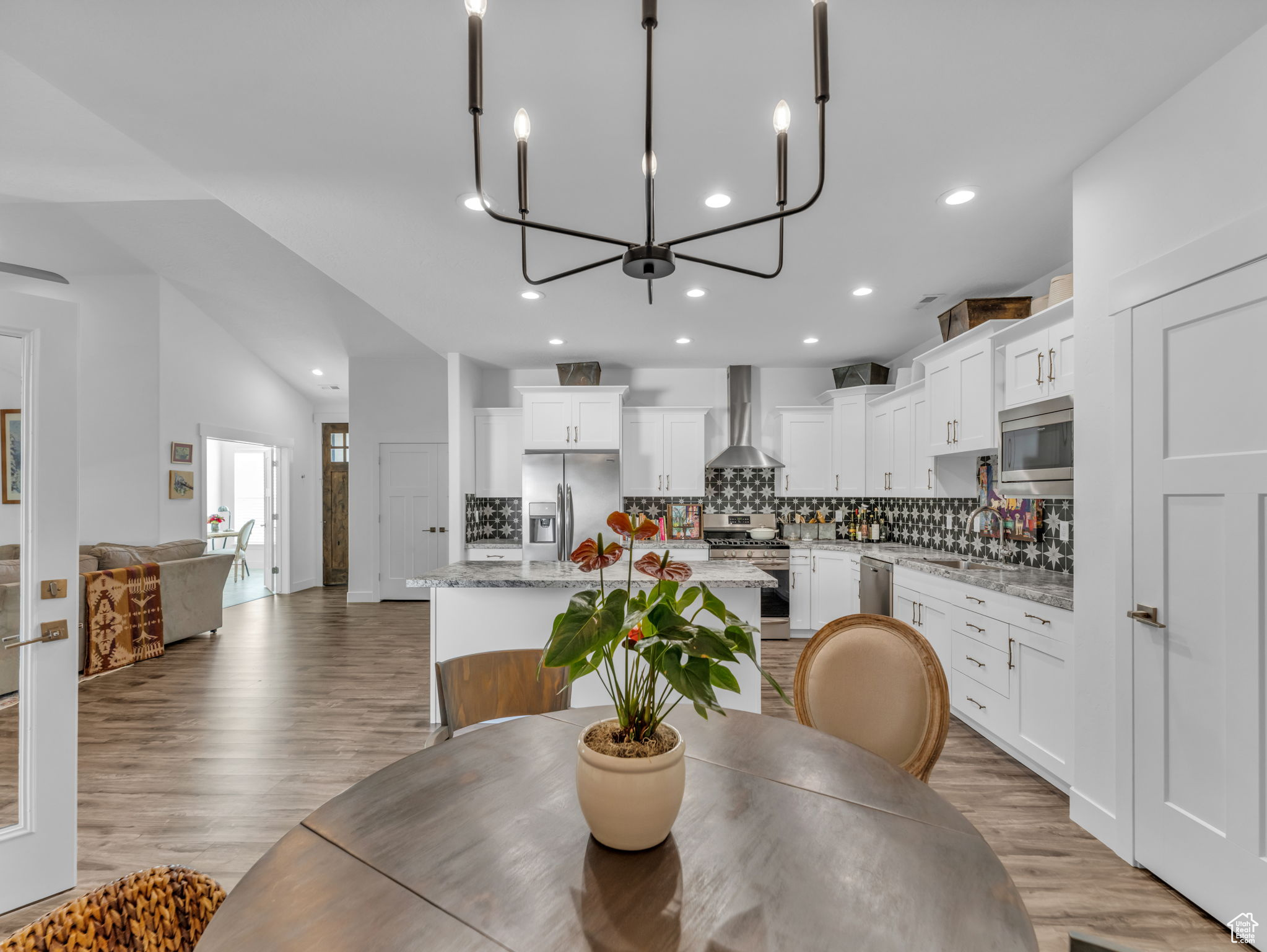RESIDENCE AT THE OLD MILL SUBDIVISION - Residential