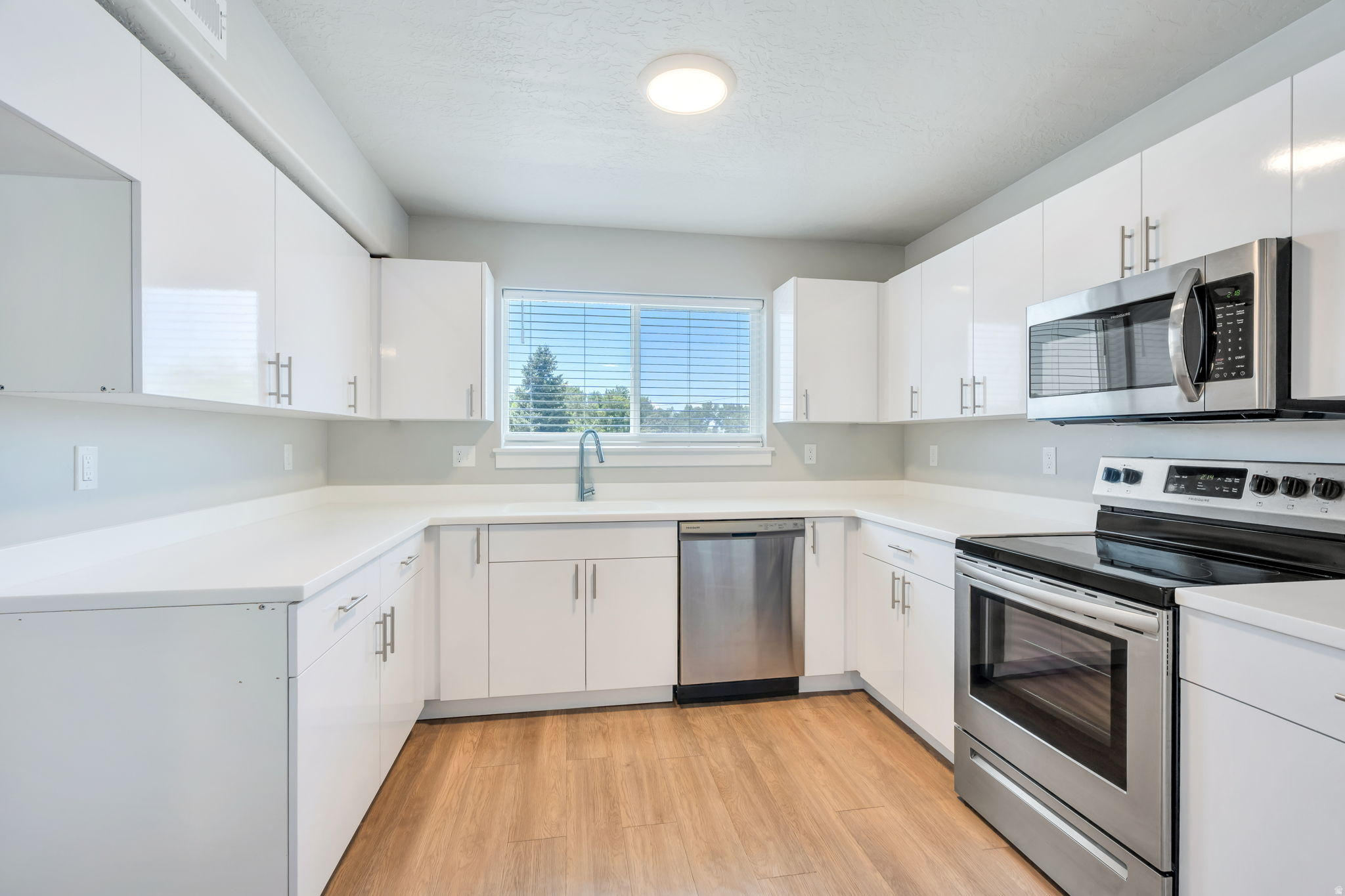 RIDGE - Residential