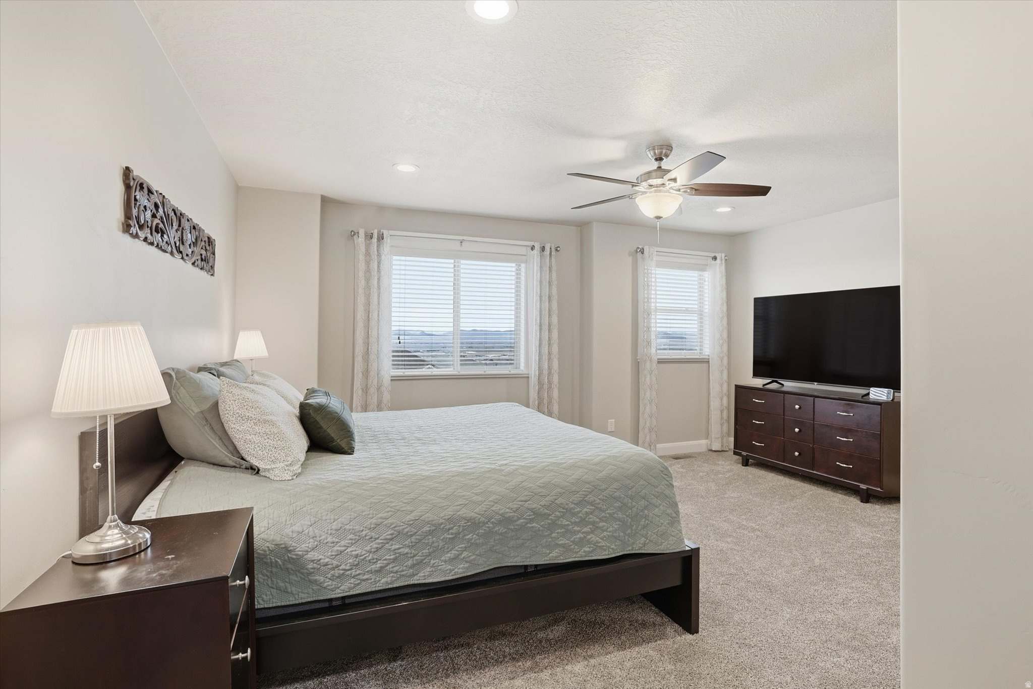 MOUNTAIN GATE ESTATES - Residential