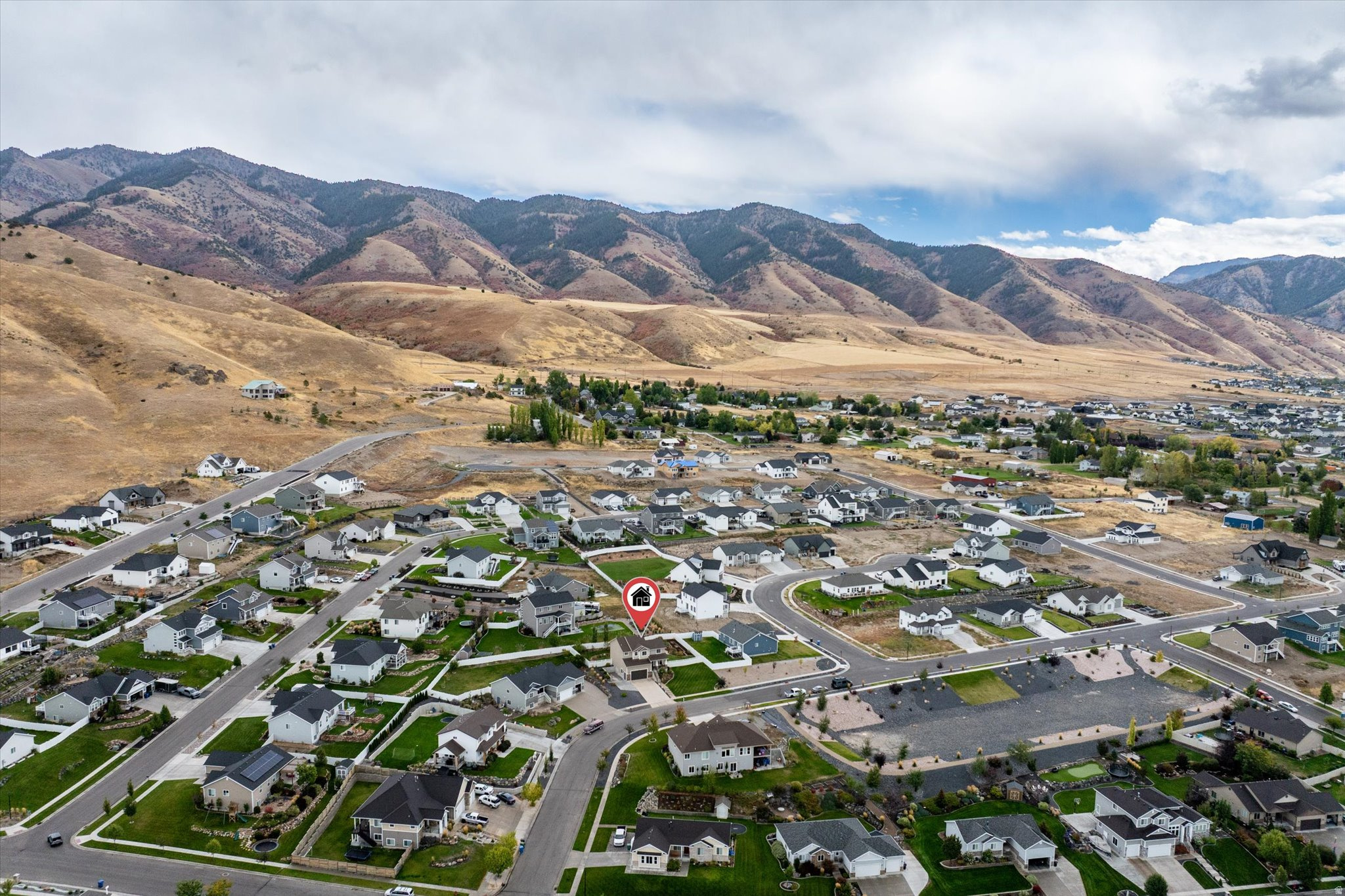 MOUNTAIN GATE ESTATES - Residential