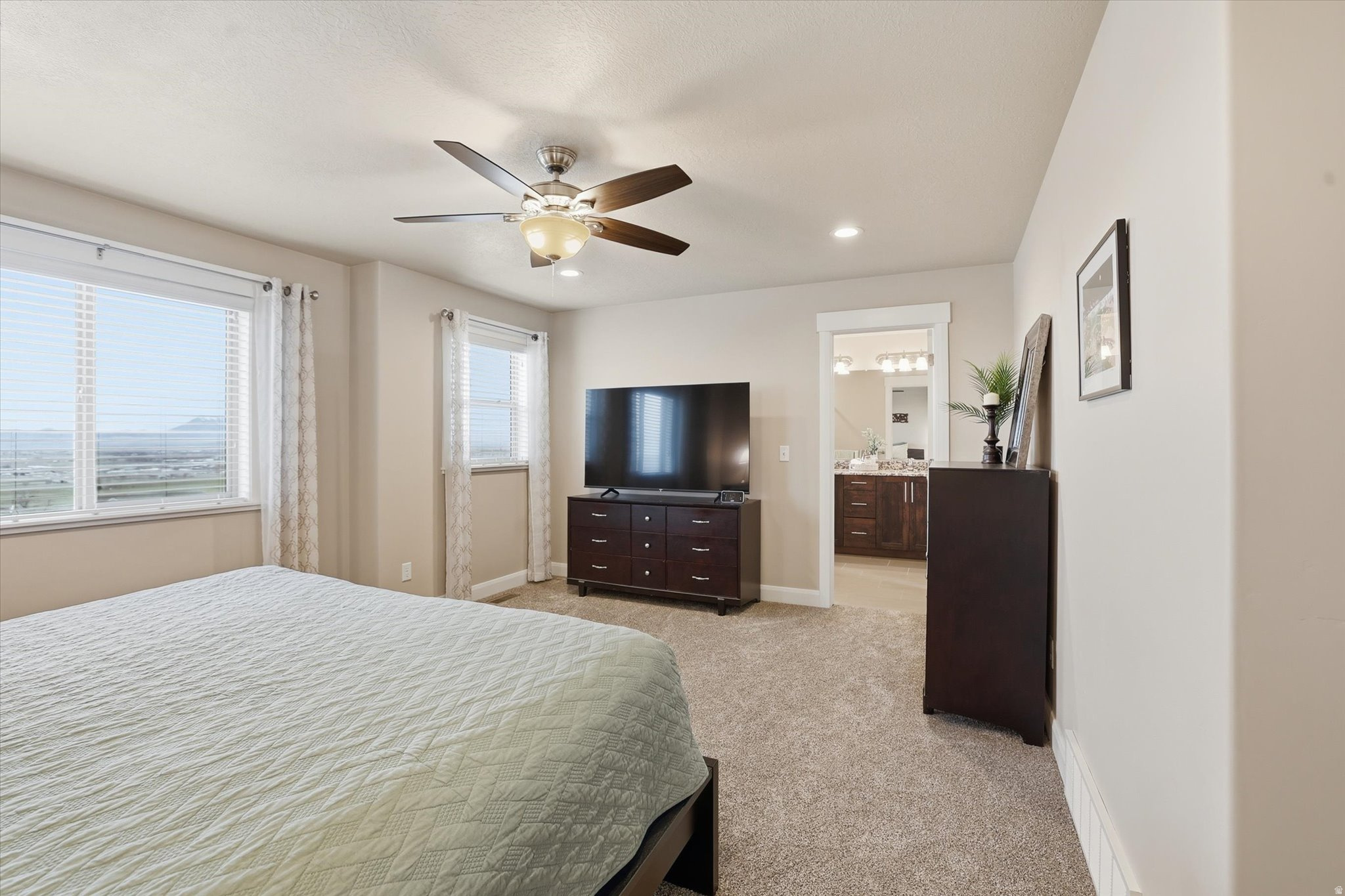 MOUNTAIN GATE ESTATES - Residential