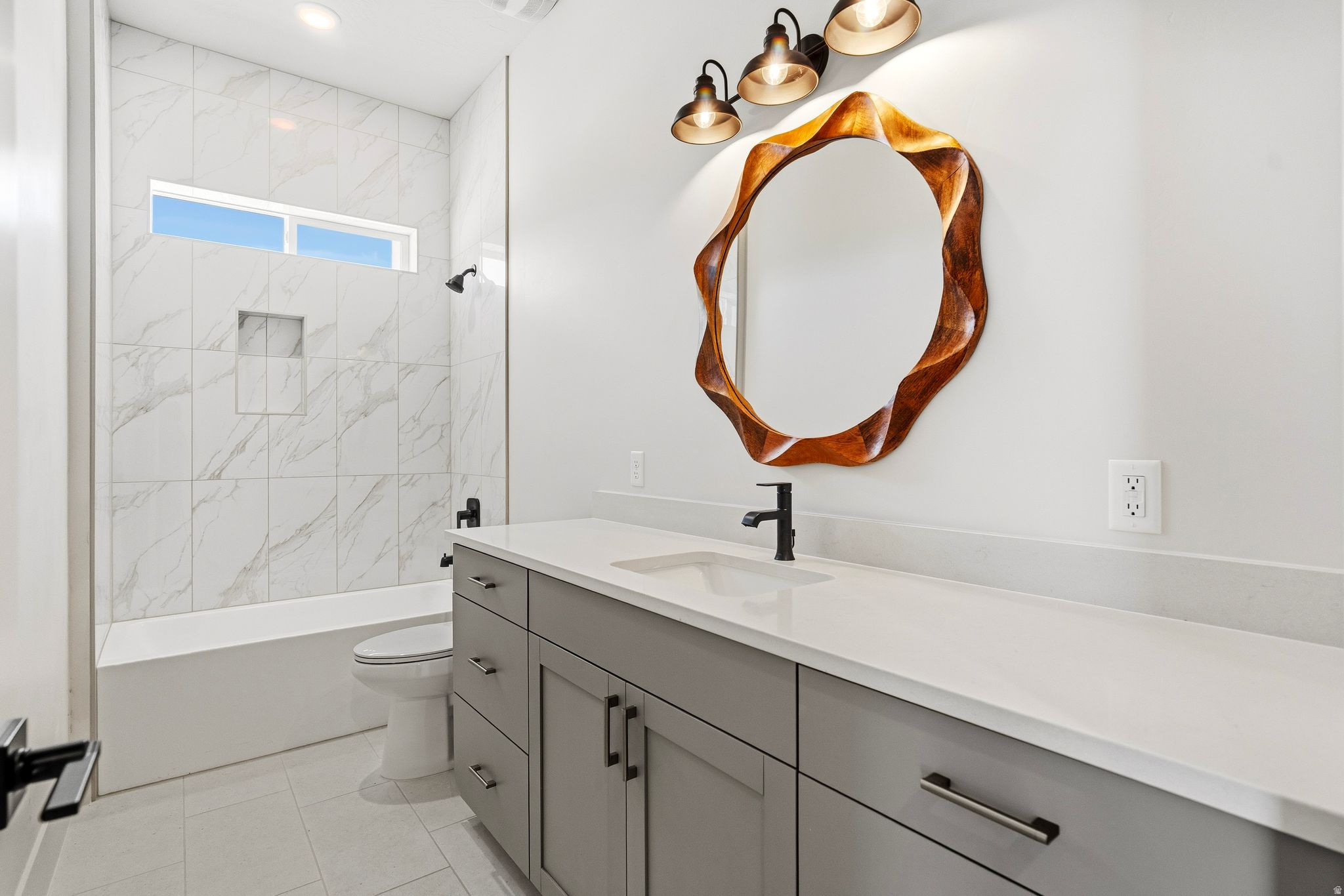 TALON POINTE AT SOUTH MOUNTAIN - Residential