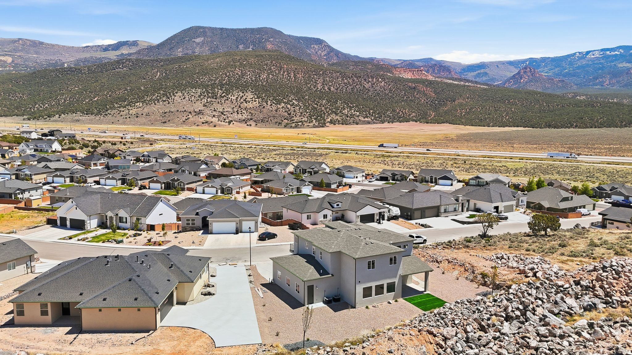 TALON POINTE AT SOUTH MOUNTAIN - Residential