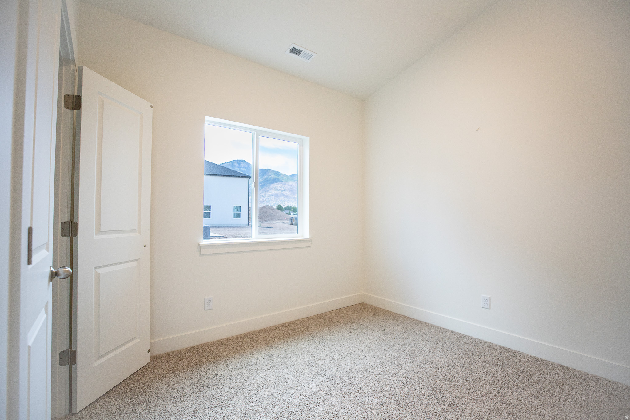 LOMOND HEIGHTS - Residential