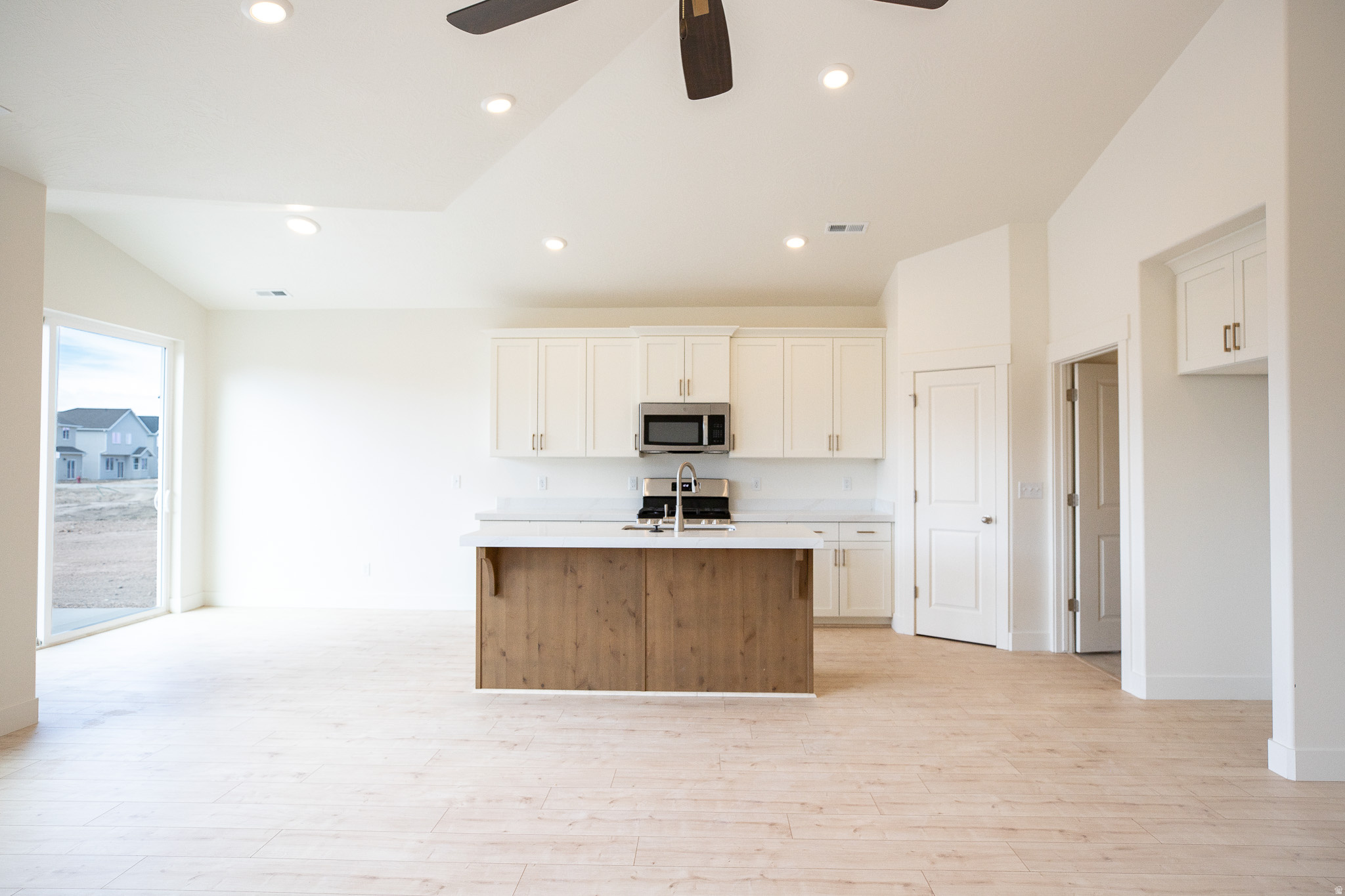 LOMOND HEIGHTS - Residential
