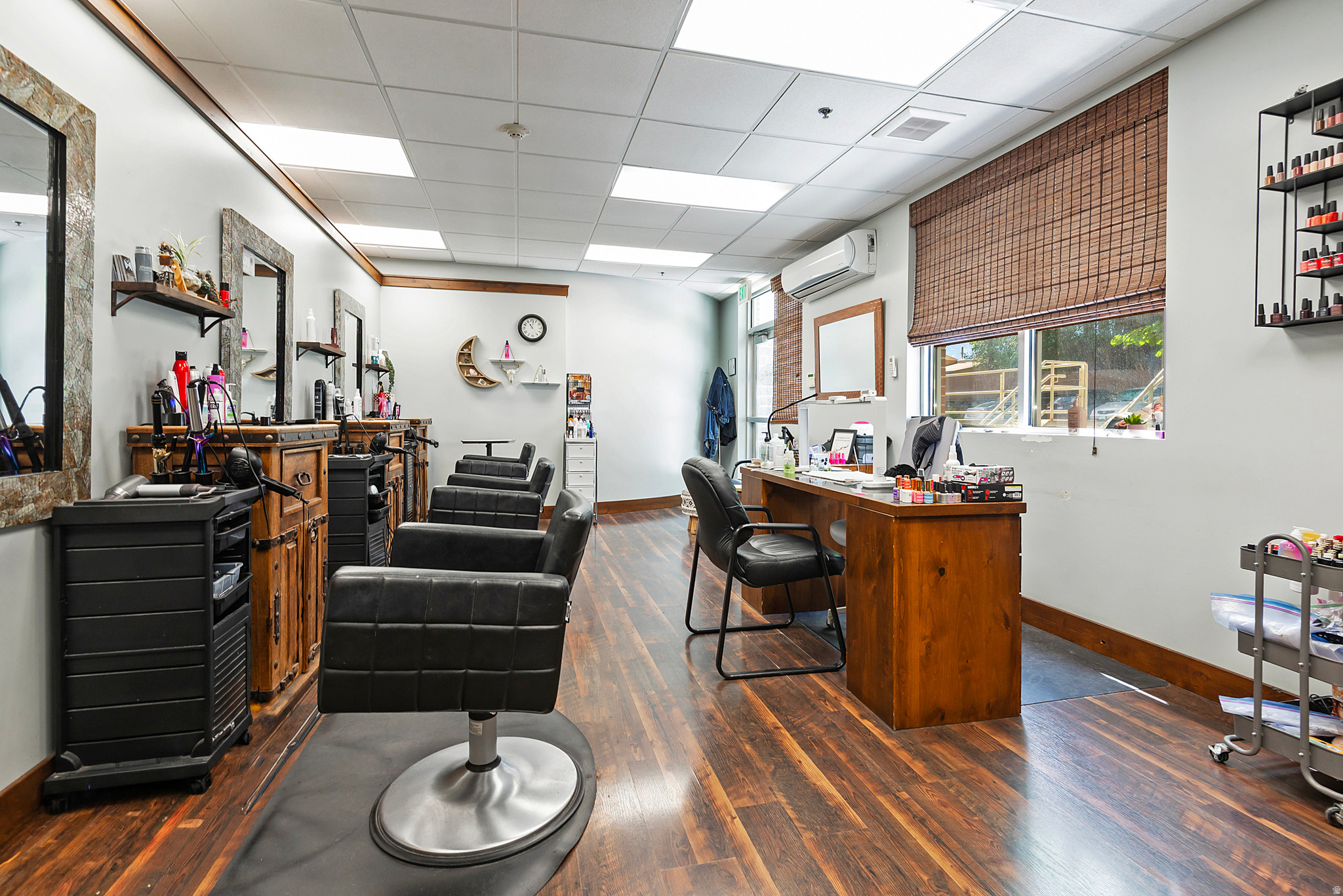 CREEK ROAD - Commercial Sale