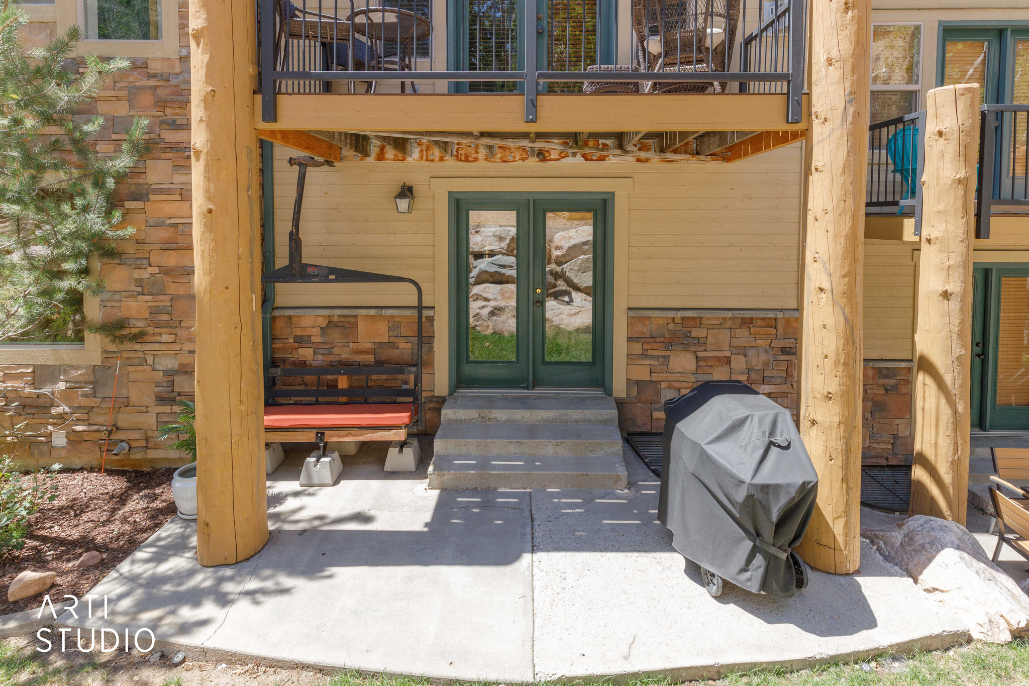 MOOSE HOLLOW - Residential