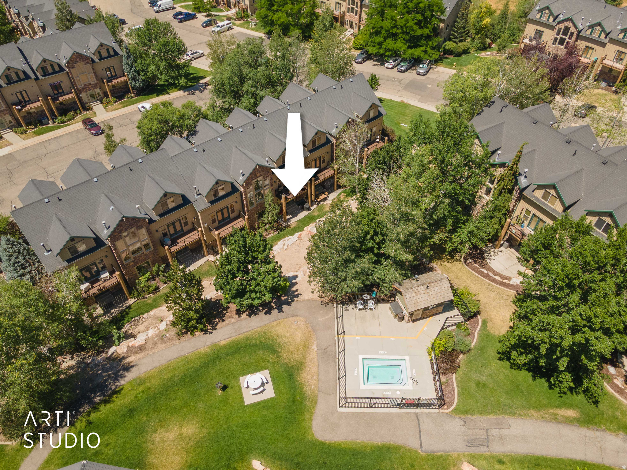 MOOSE HOLLOW - Residential