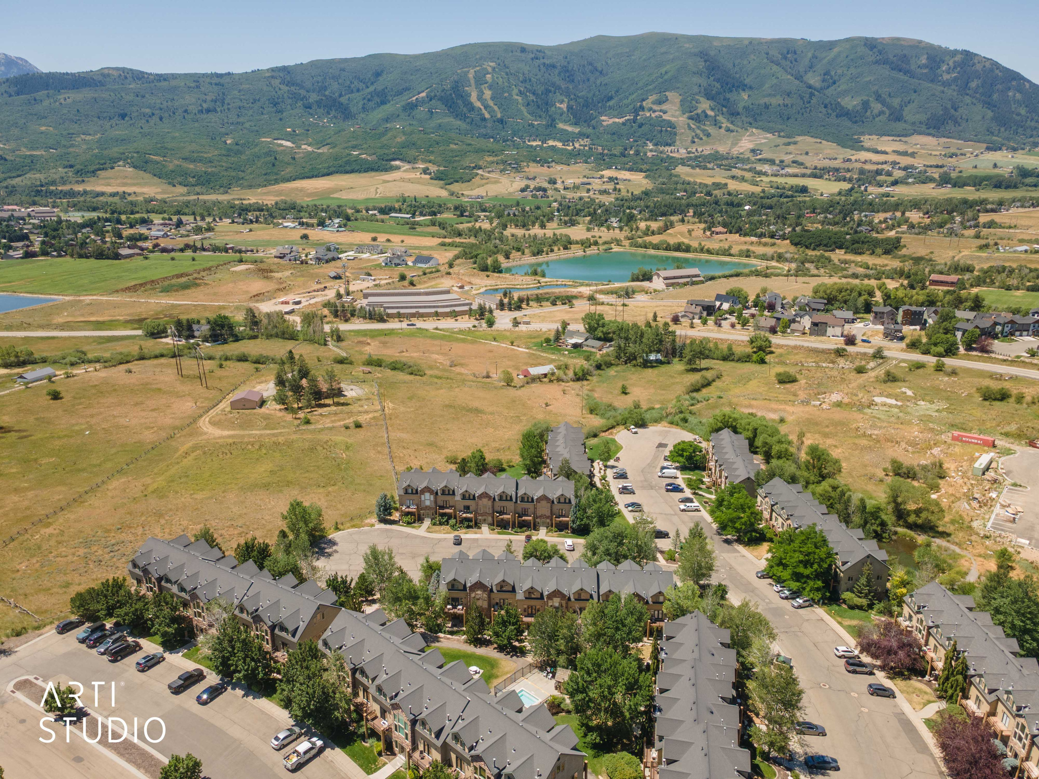 MOOSE HOLLOW - Residential