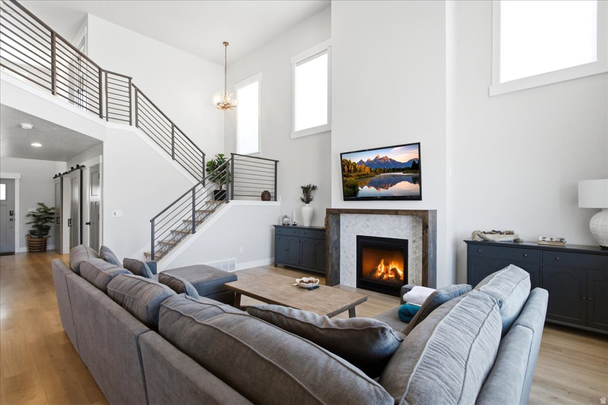 RIDGE - Residential