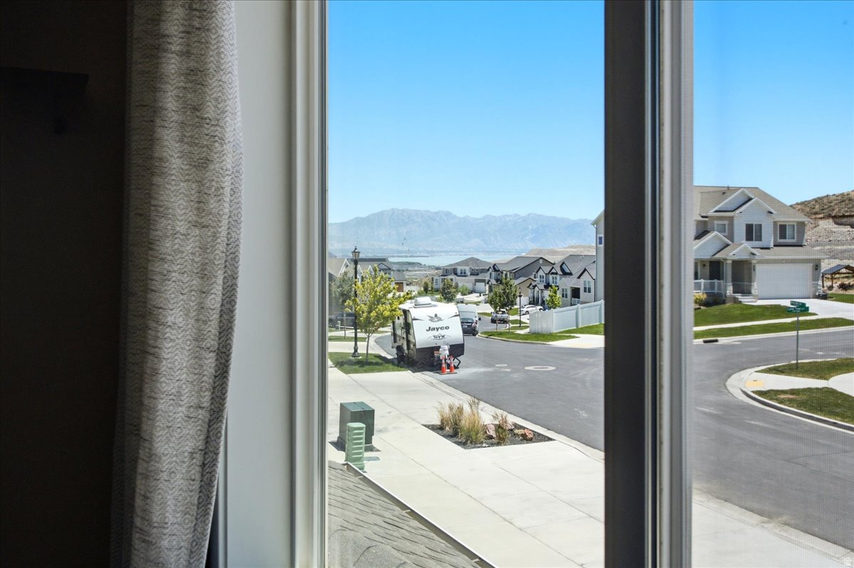 RIDGE - Residential