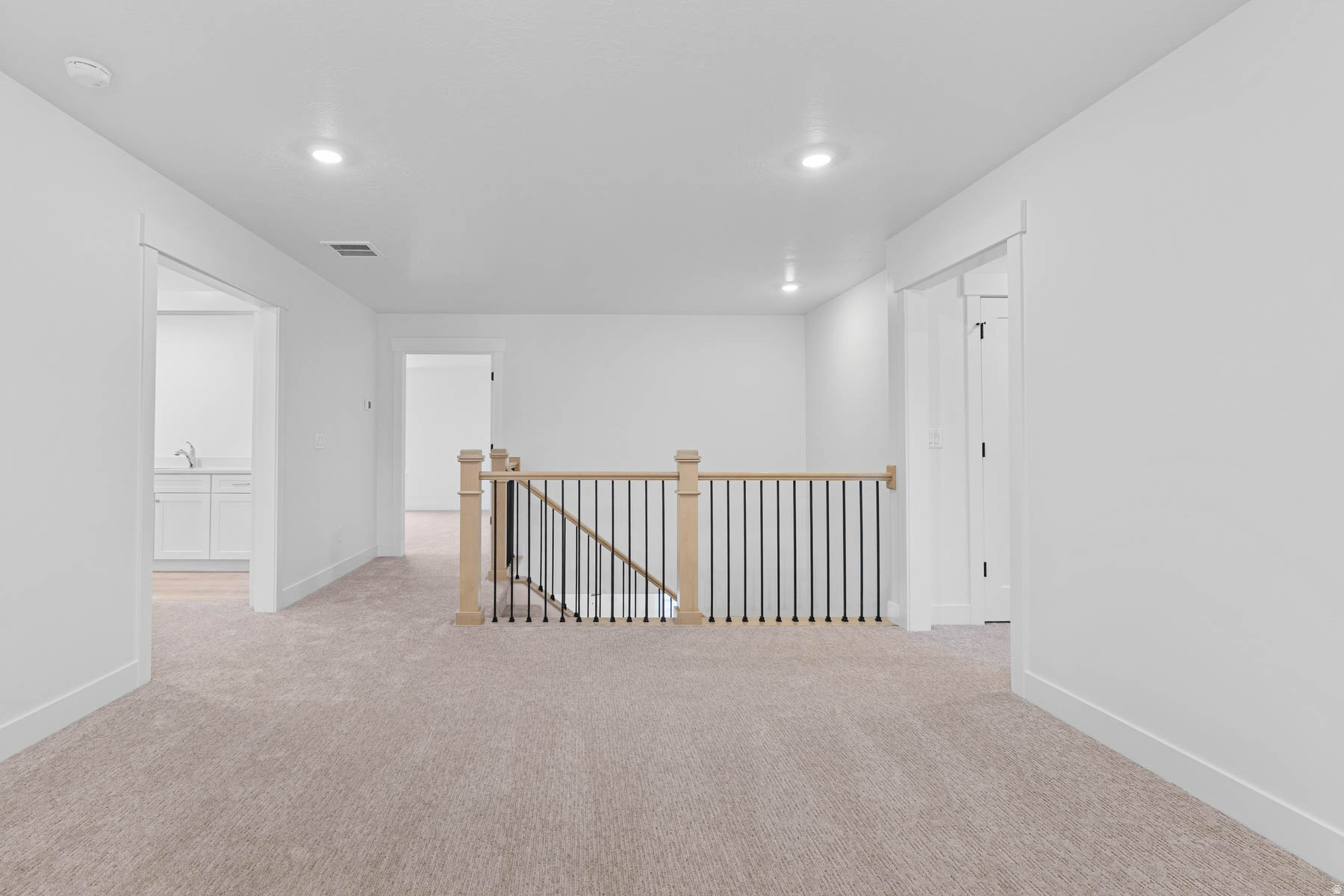 VISTAS AT SUMMIT RDG - Residential