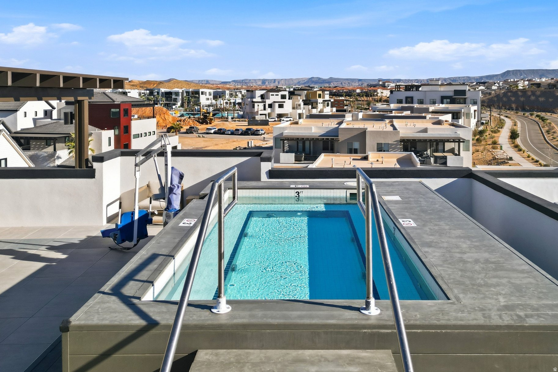 COVE CONDOMINIUMS A - Residential
