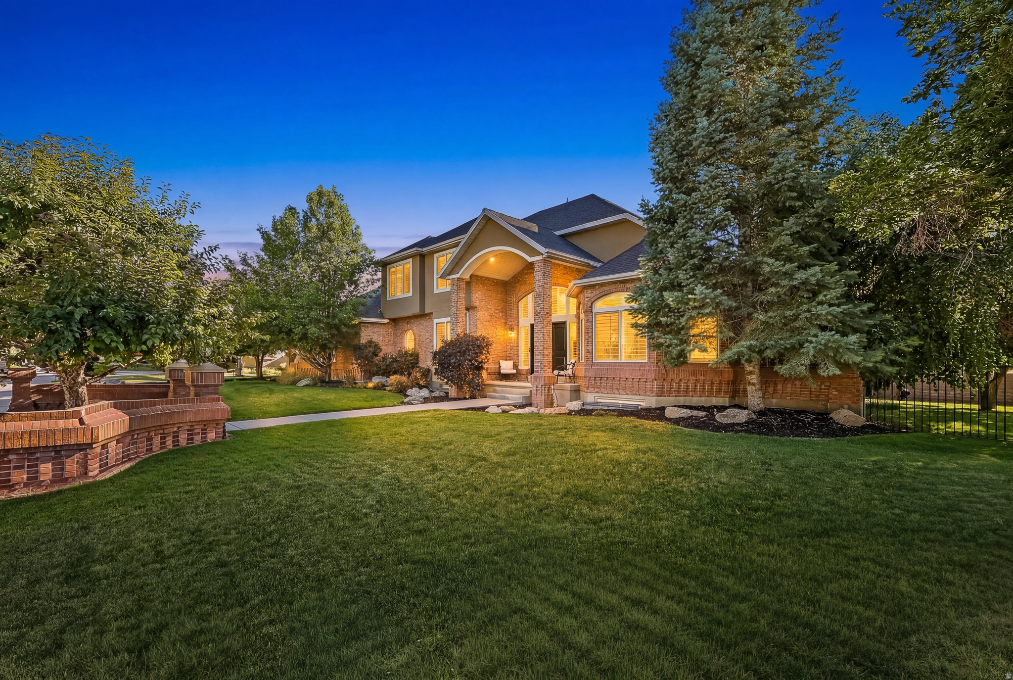 THE RIDGE #2 - Residential