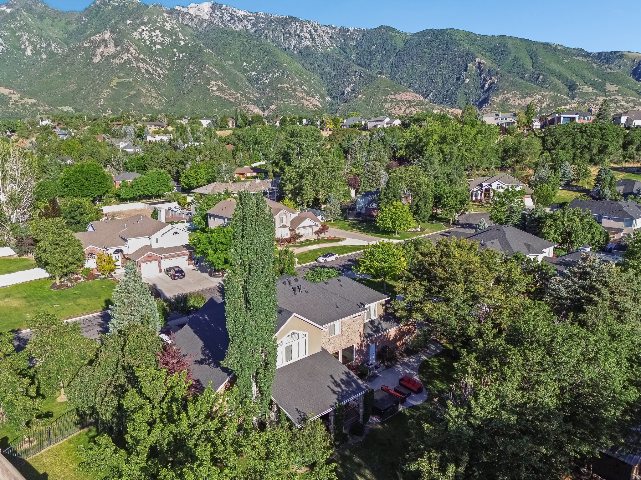 THE RIDGE #2 - Residential